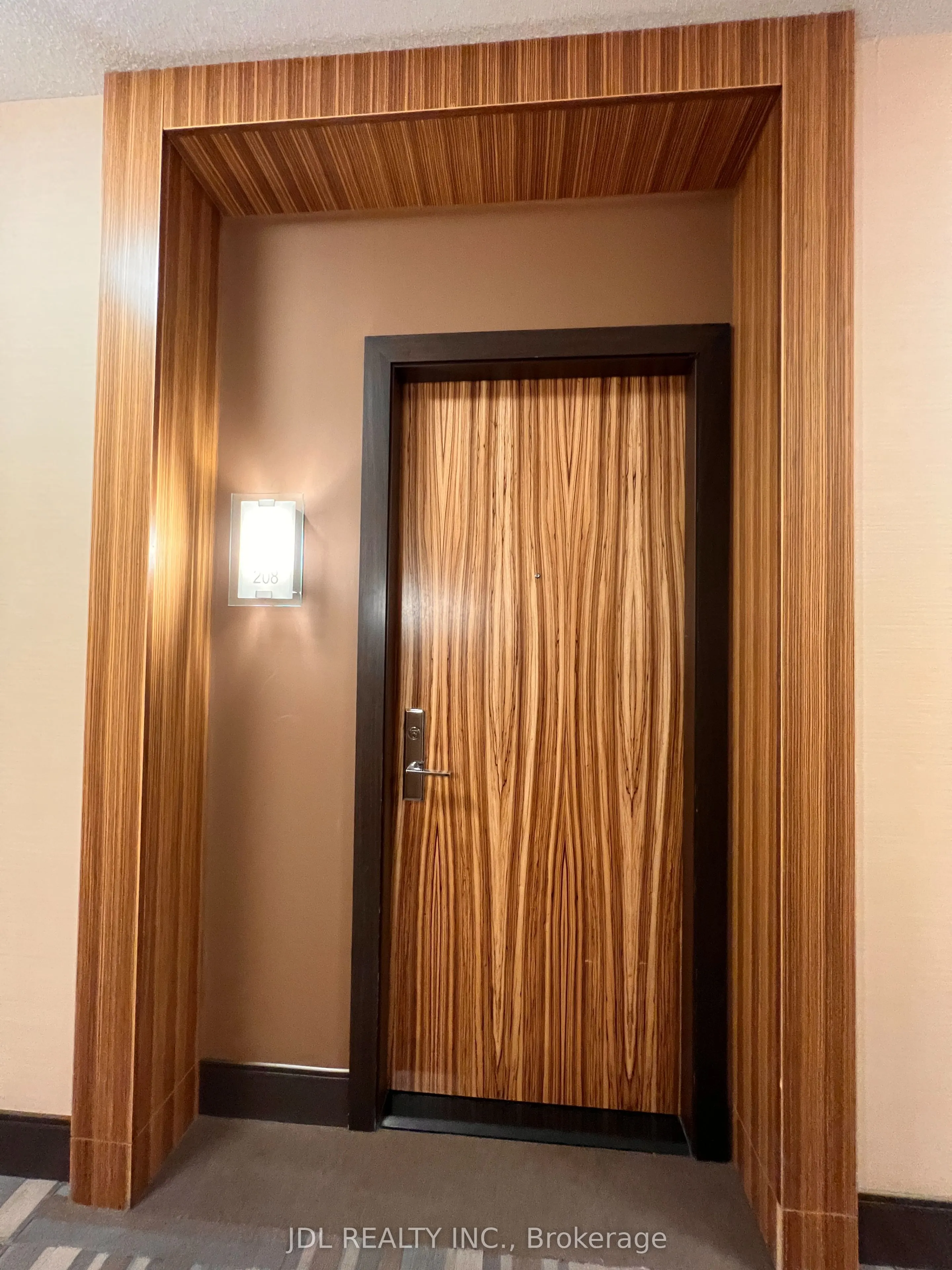 60 South Town Centre Boulevard, #208