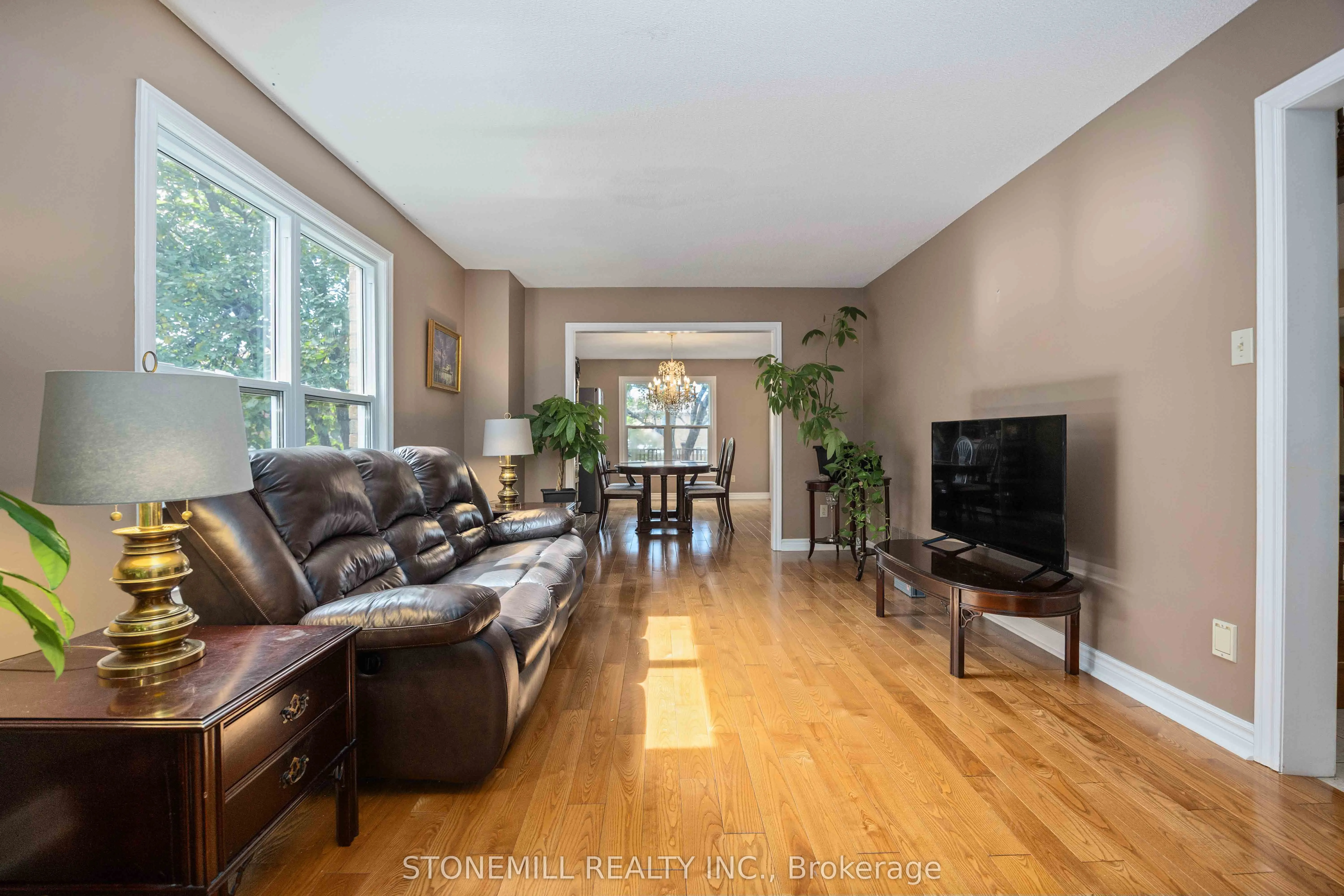 24 Soho Crescent