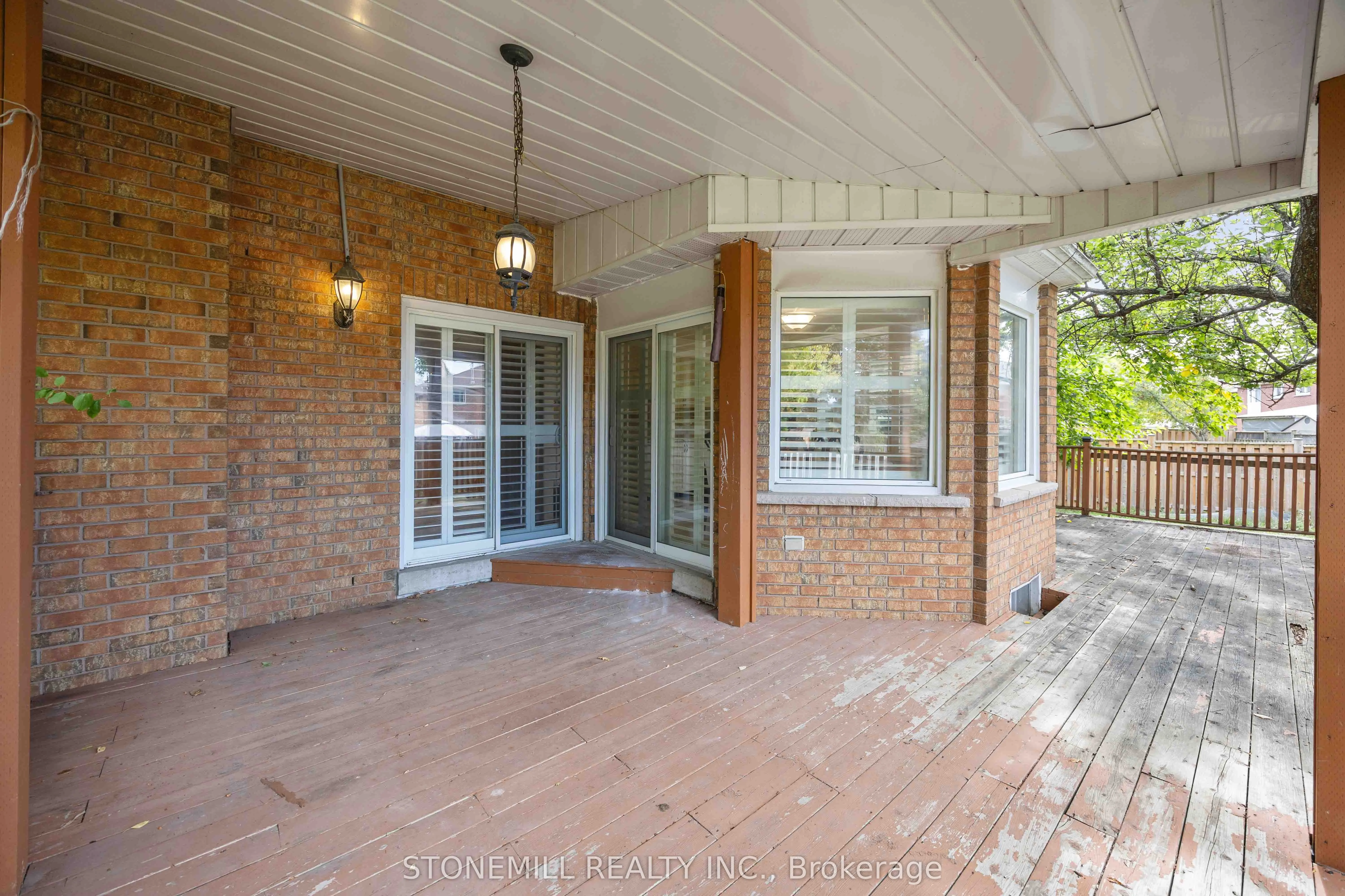 24 Soho Crescent