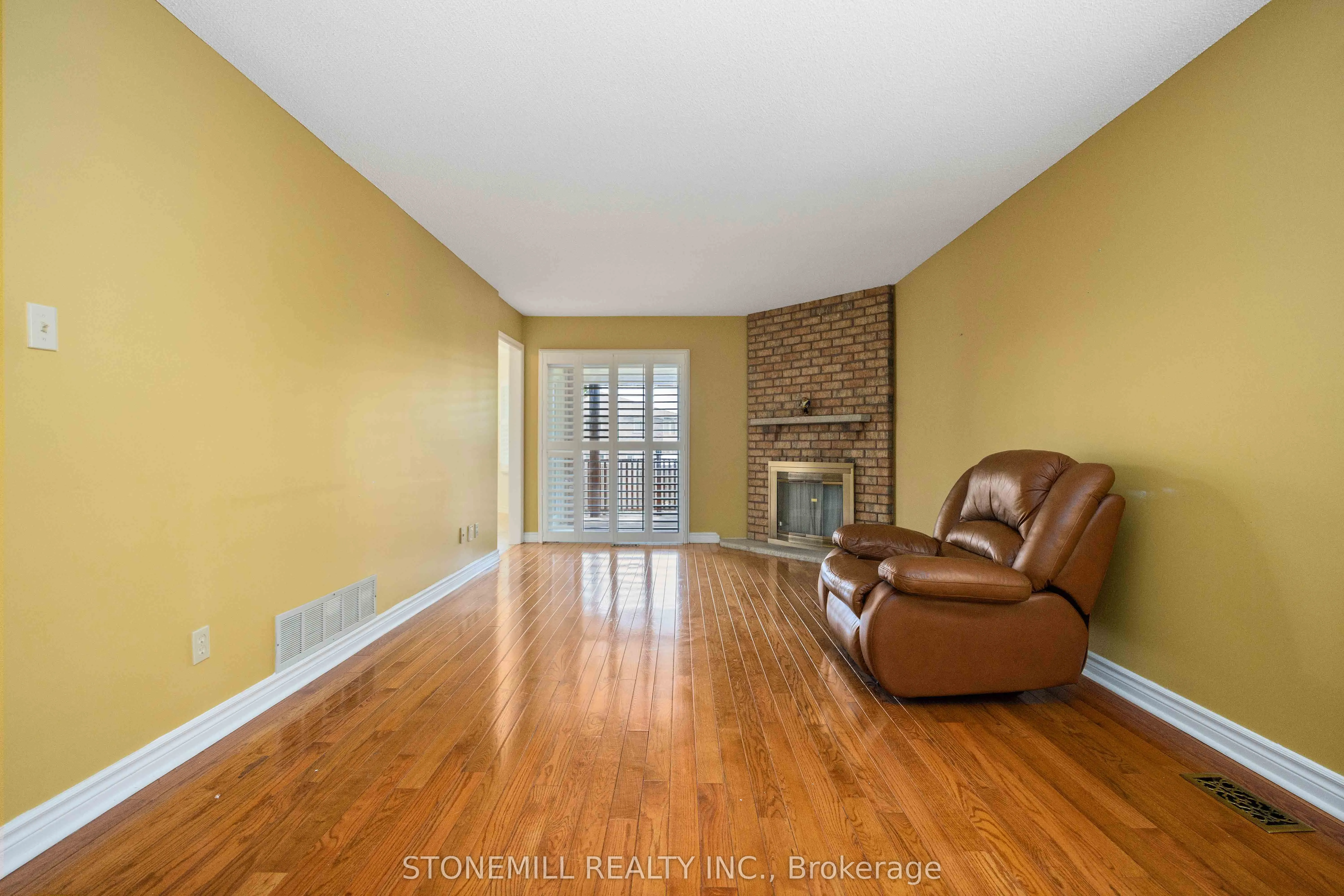 24 Soho Crescent