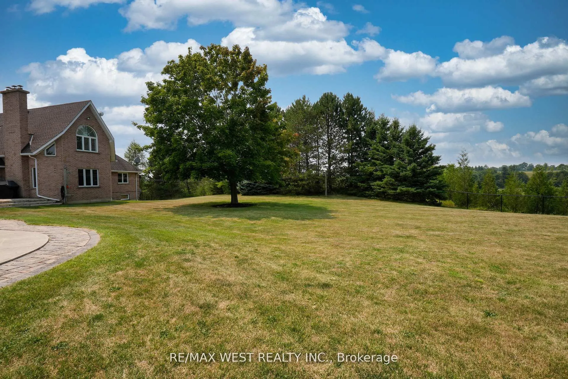 7636 County 1 Road