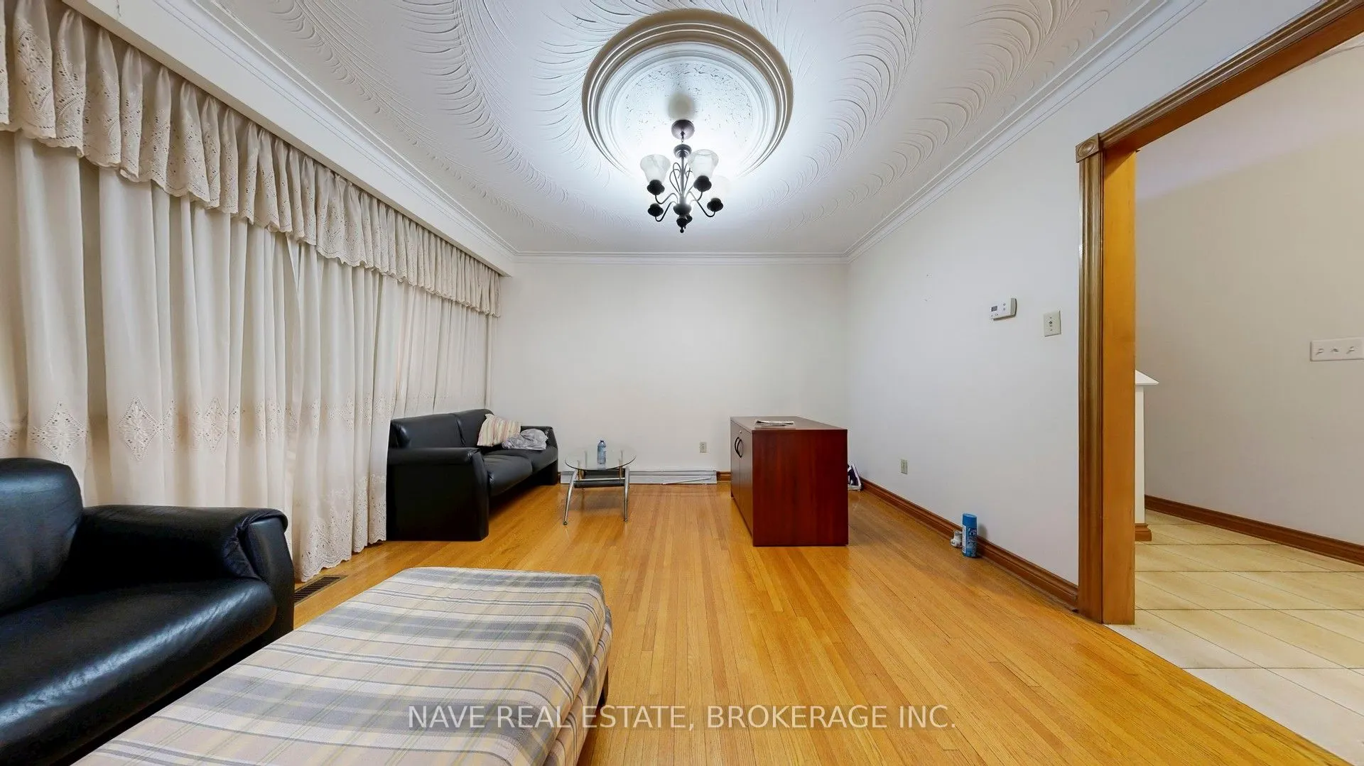 9747 Bathurst Street