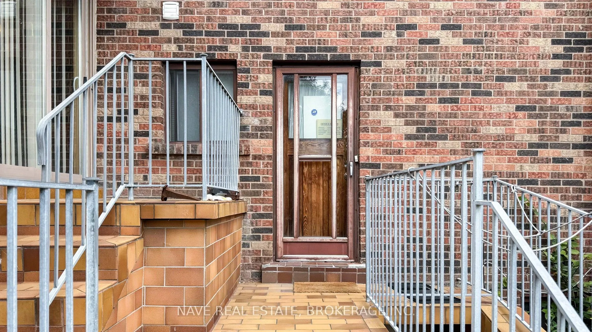 9747 Bathurst Street