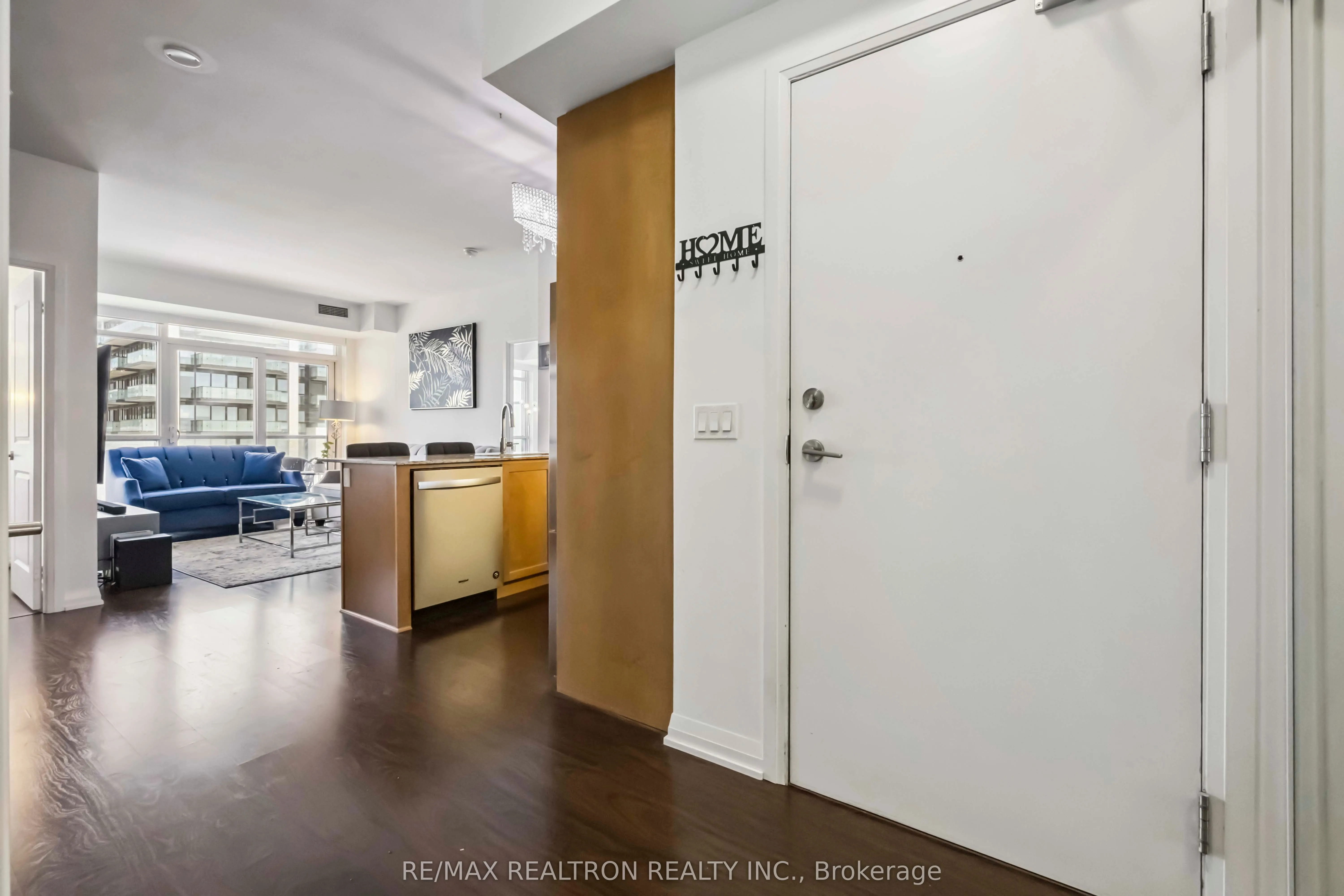 65 Oneida Crescent, #1809