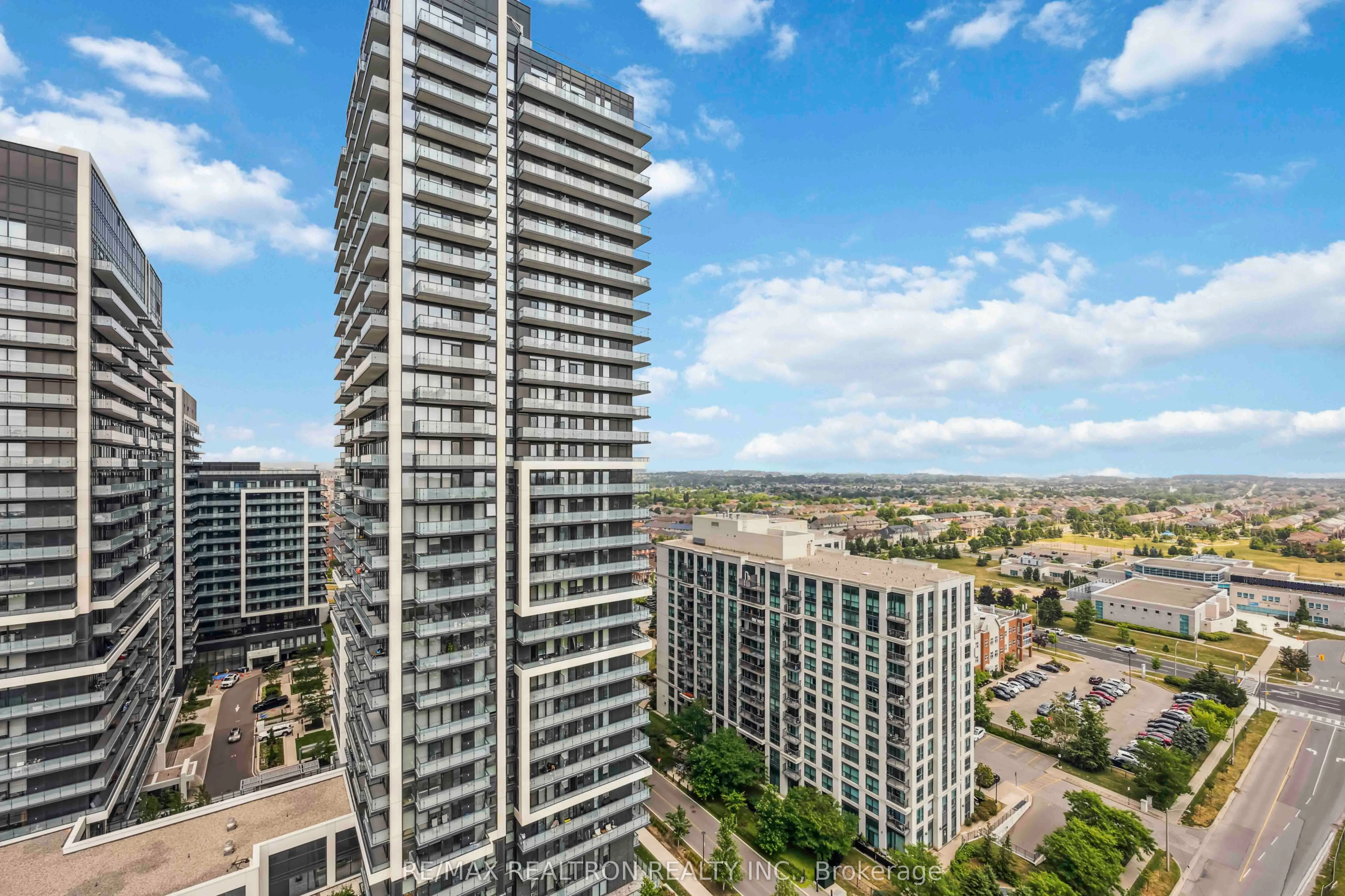 65 Oneida Crescent, #1809