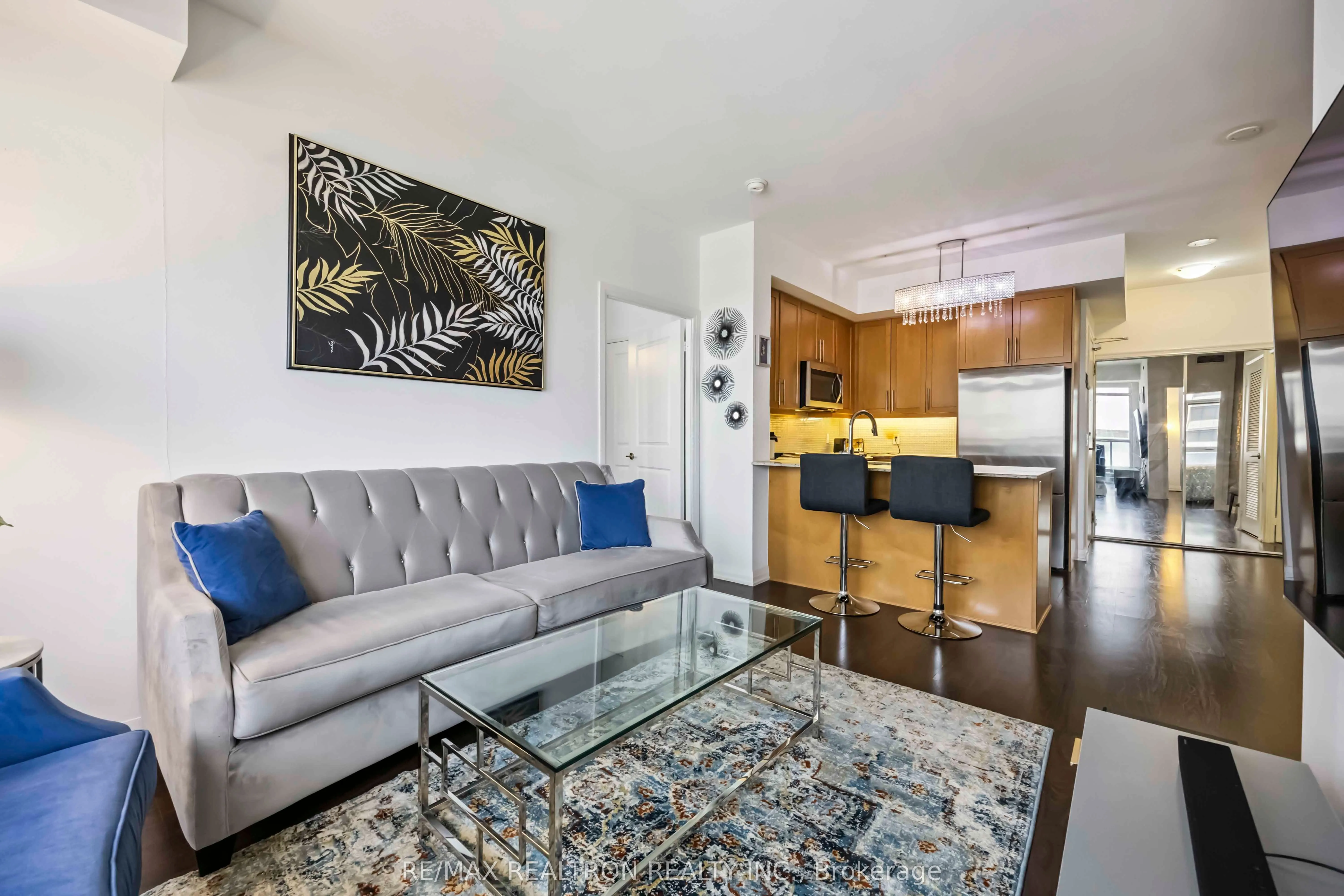 65 Oneida Crescent, #1809