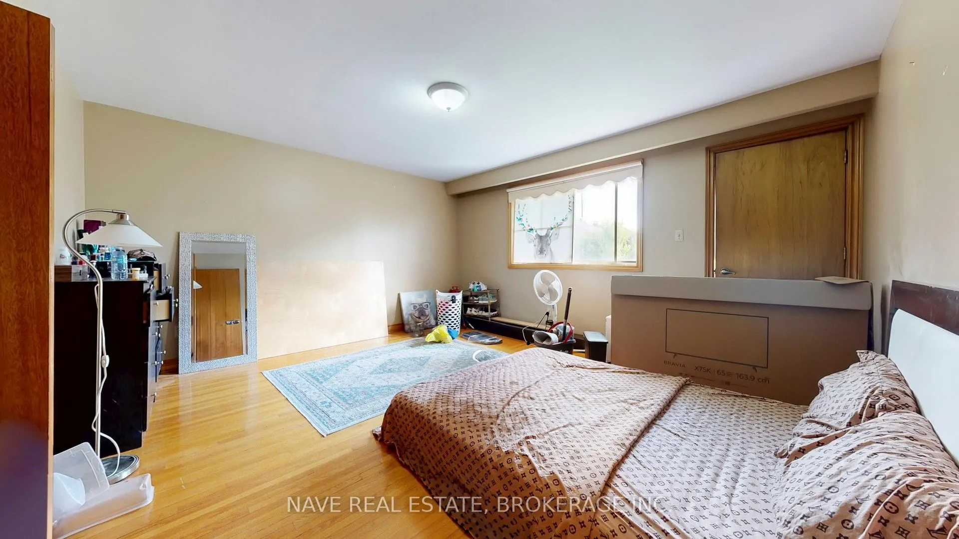 9747 Bathurst Street