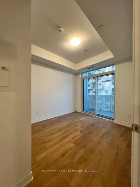 10 Abeja Street, #1217