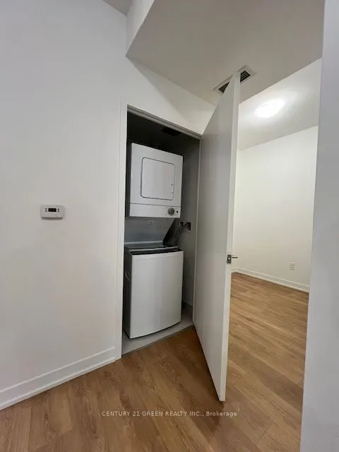 10 Abeja Street, #1217