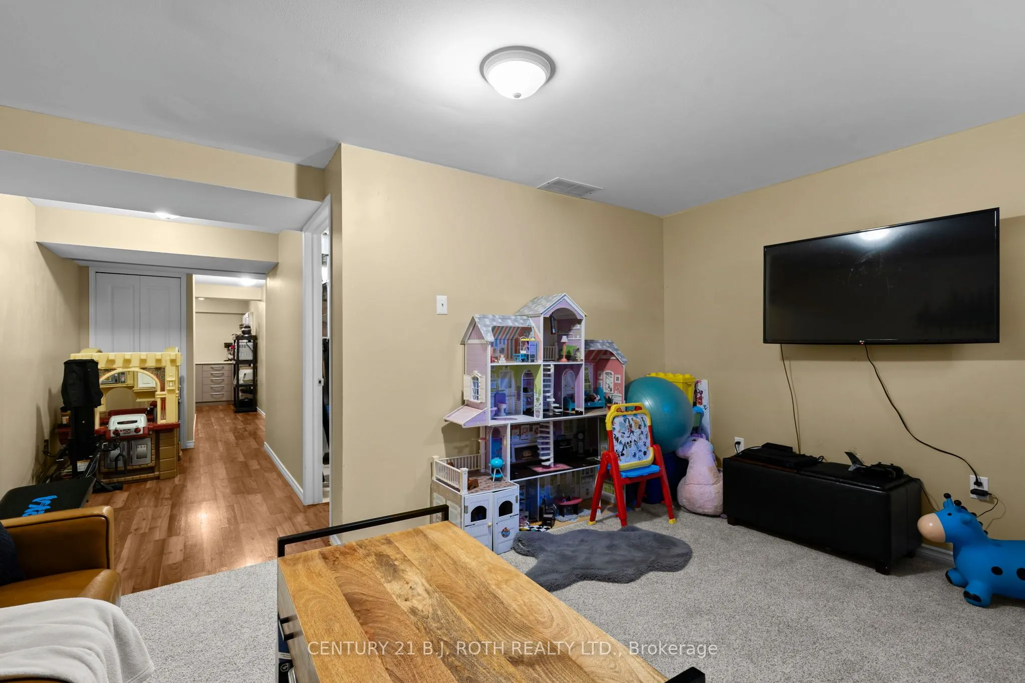 181 BANTING Crescent