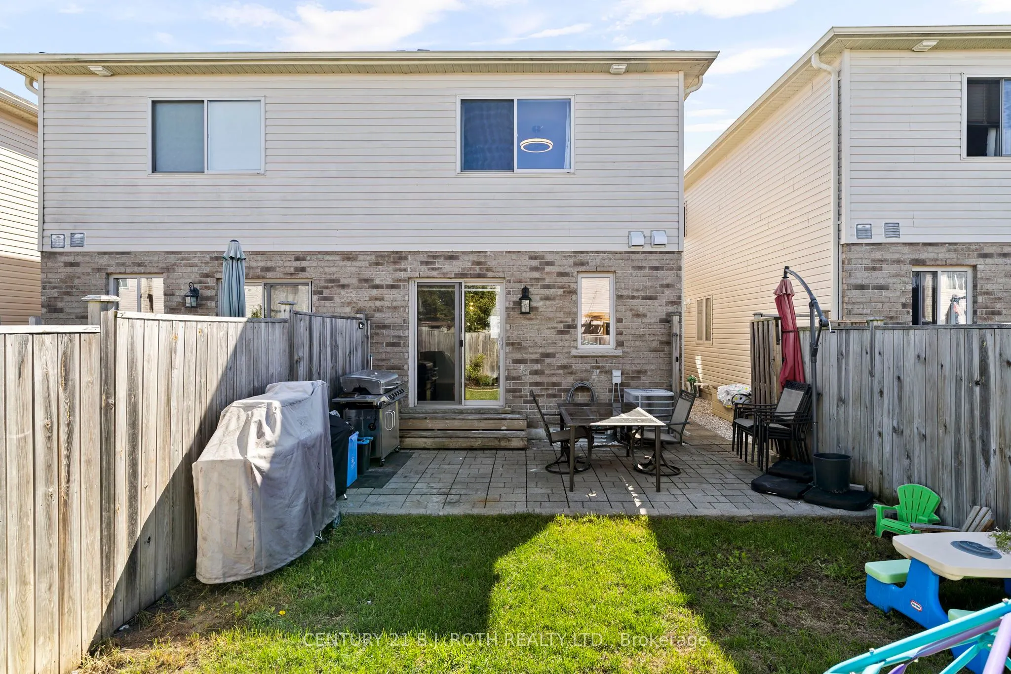 181 BANTING Crescent