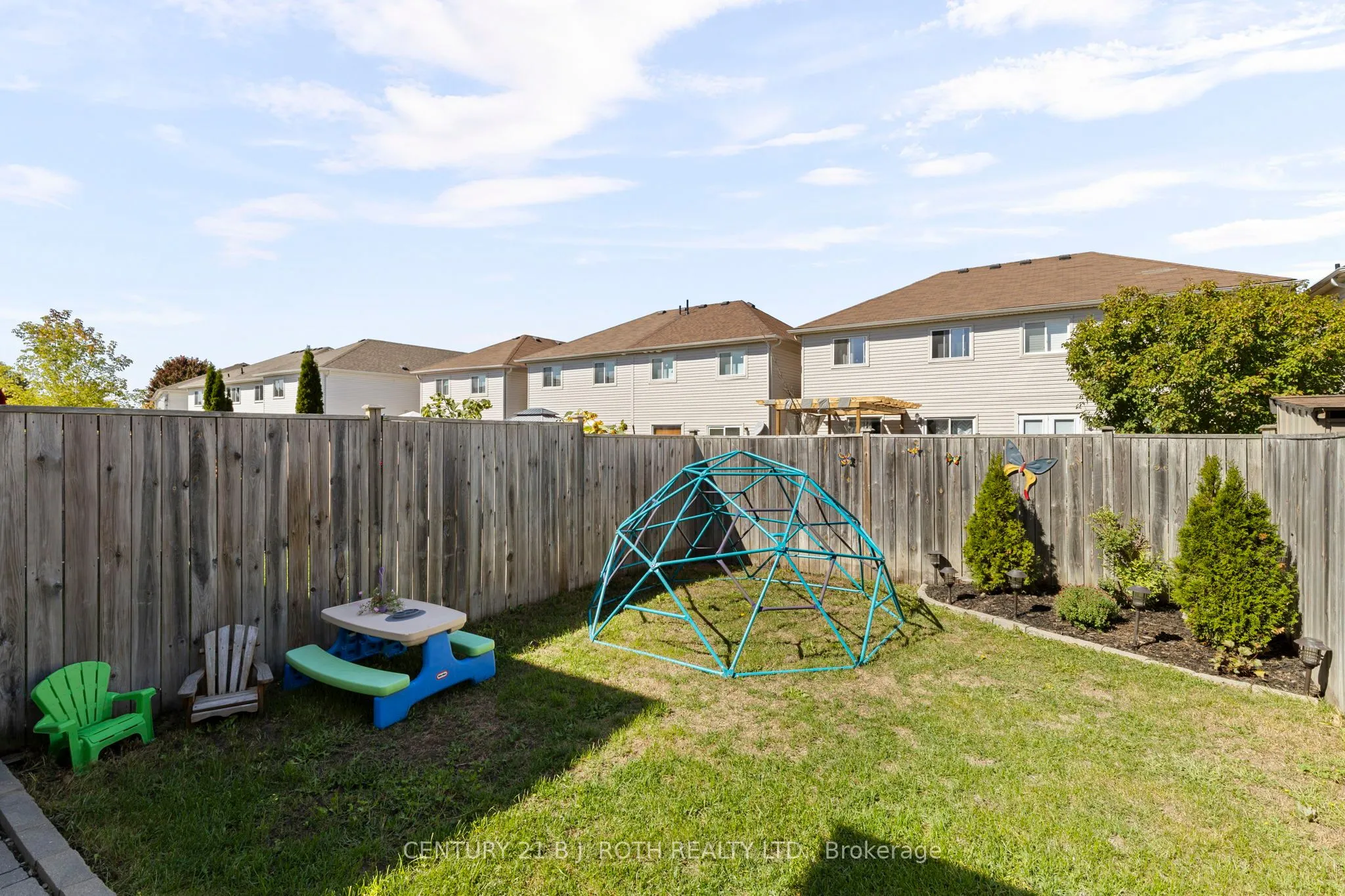 181 BANTING Crescent