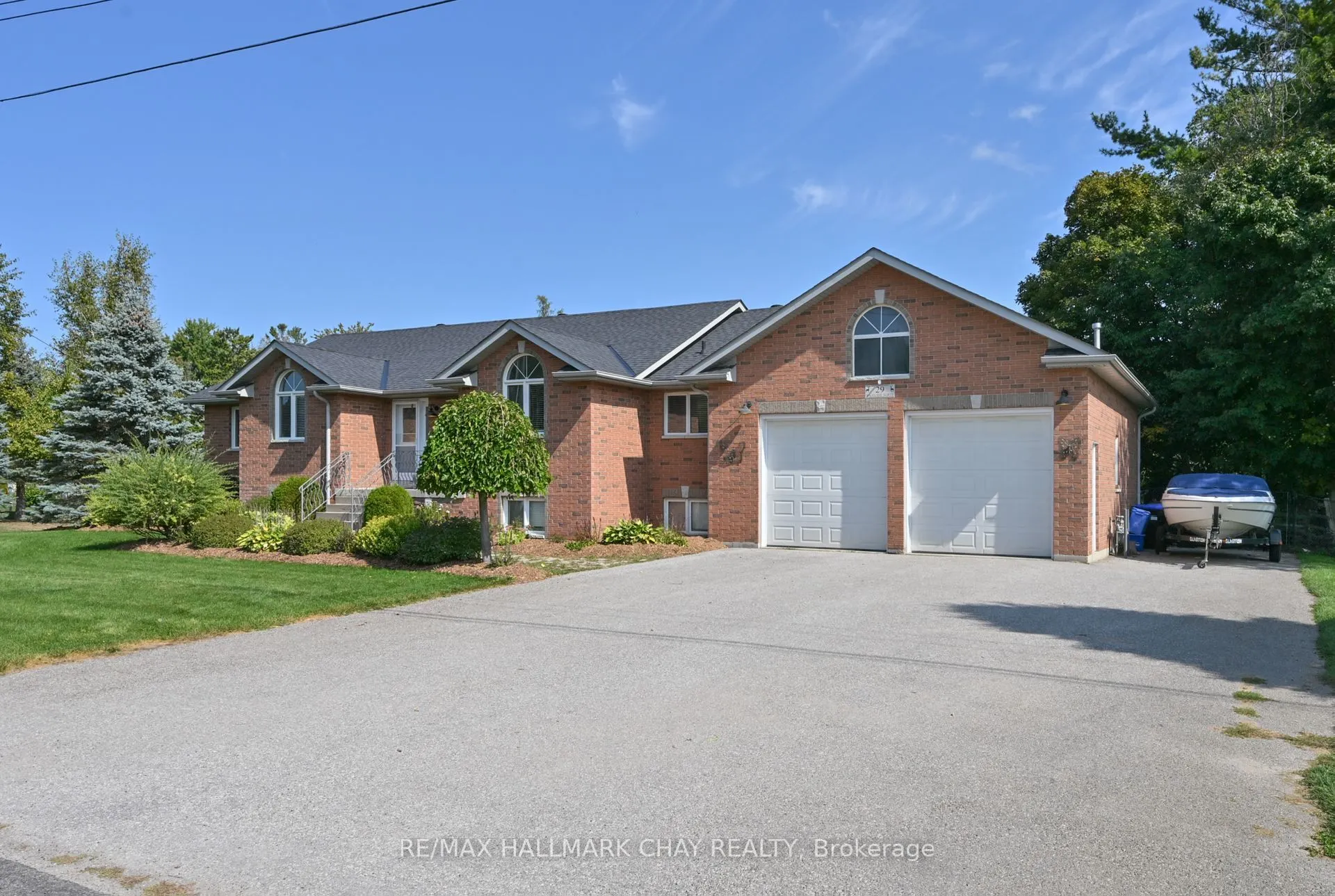 29 Wales Avenue N