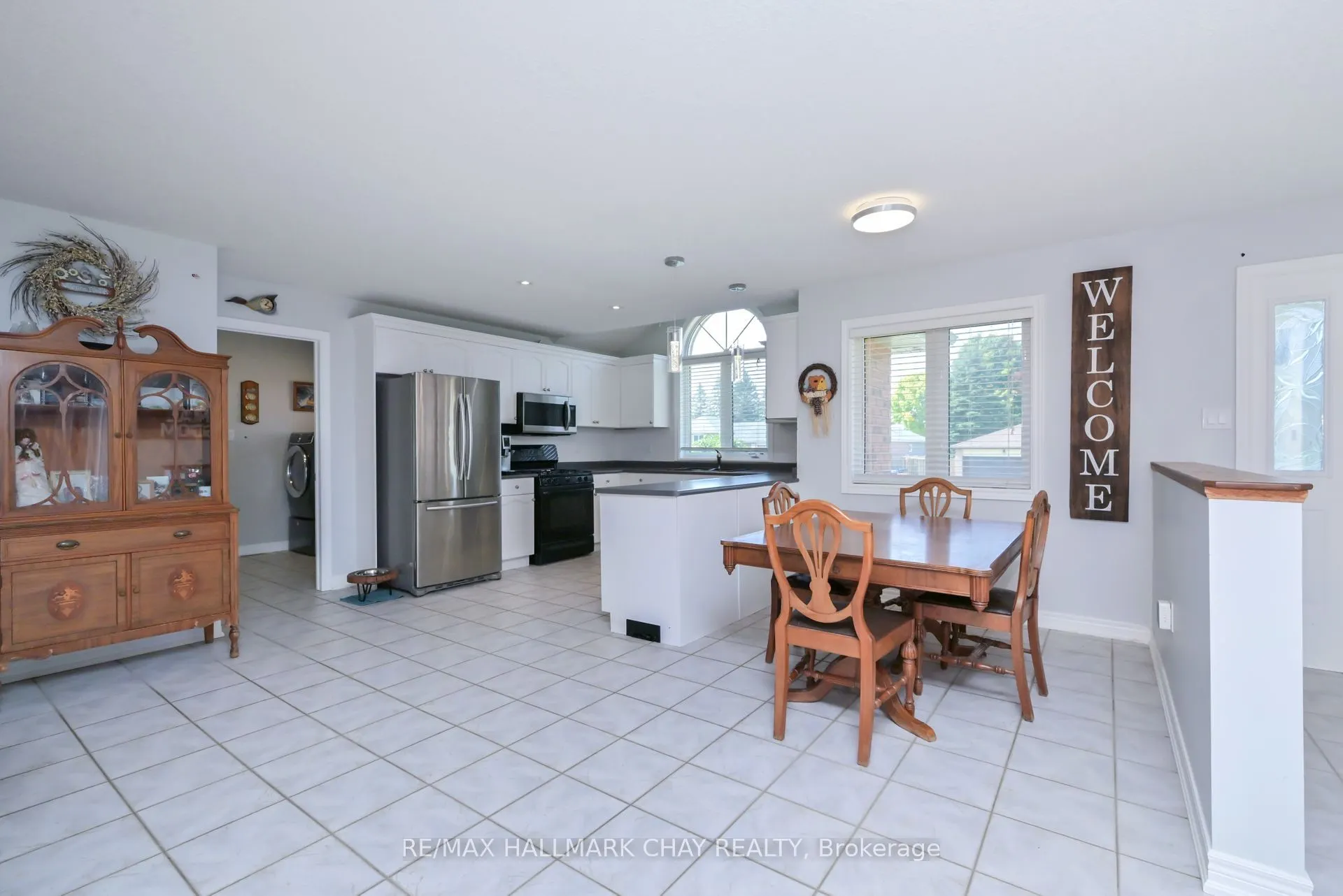 29 Wales Avenue N