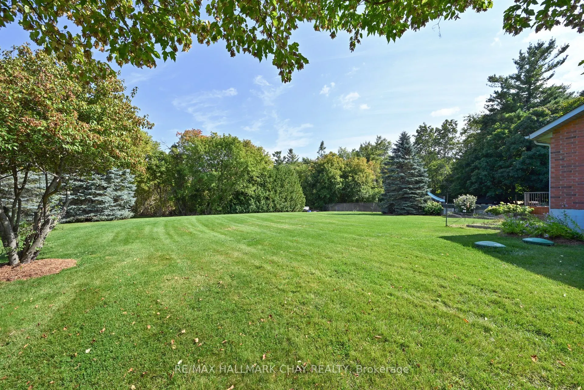 29 Wales Avenue N