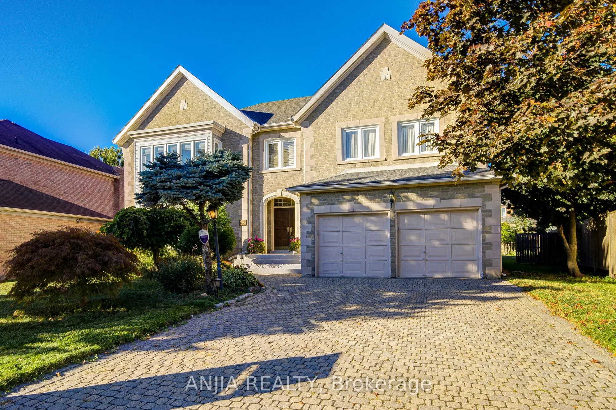 28 Edmund Crescent