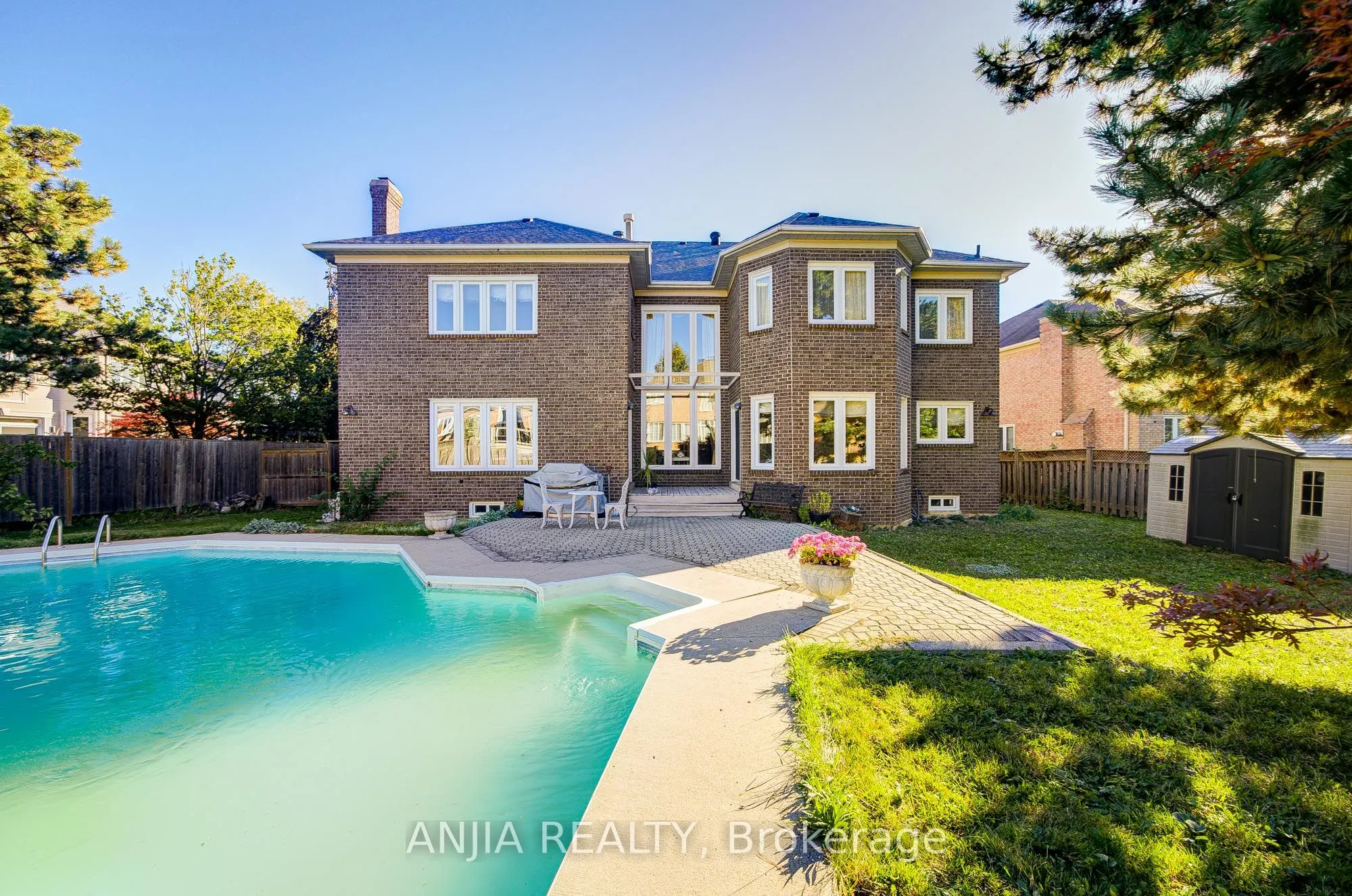 28 Edmund Crescent