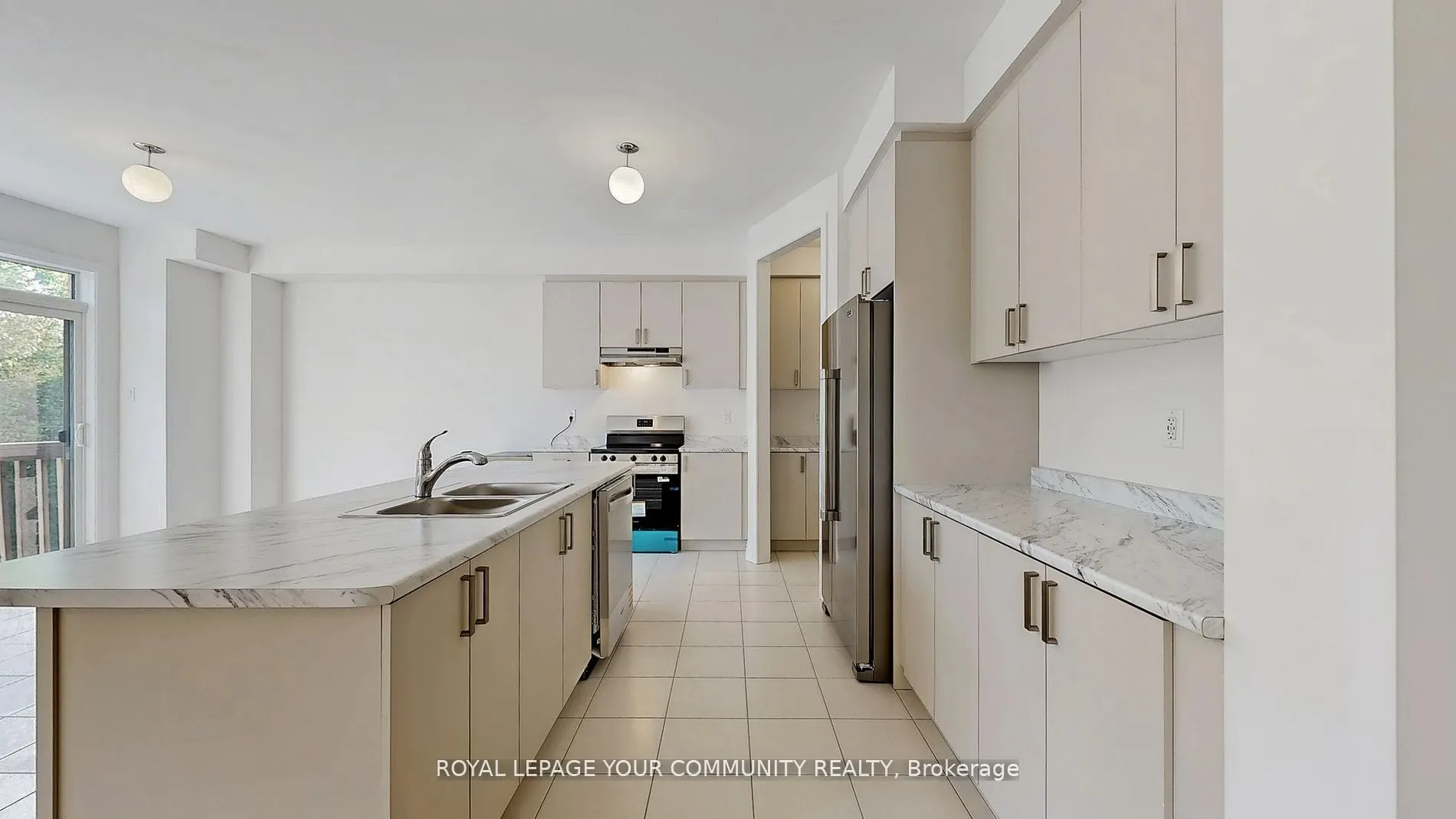 26 Baycroft Boulevard