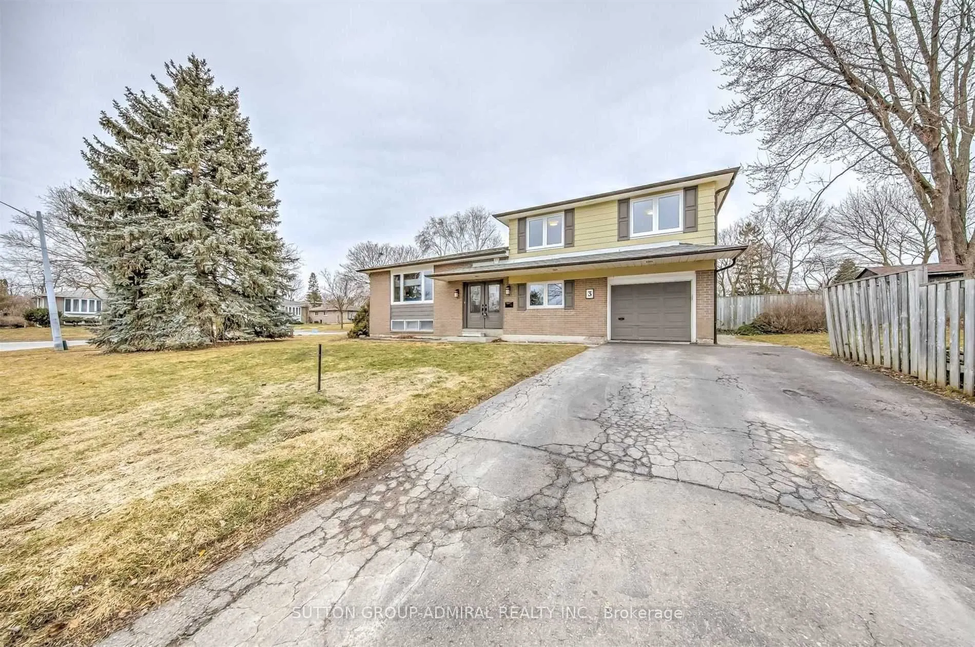 3 Hill Drive