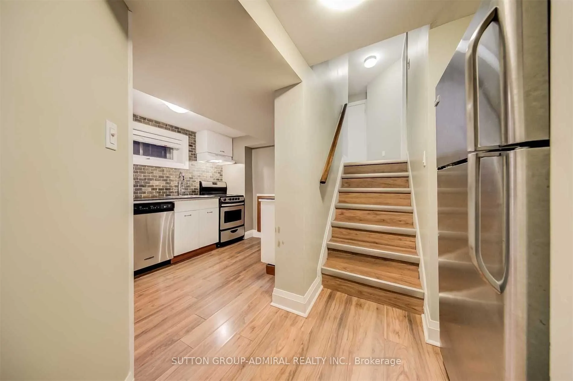 3 Hill Drive