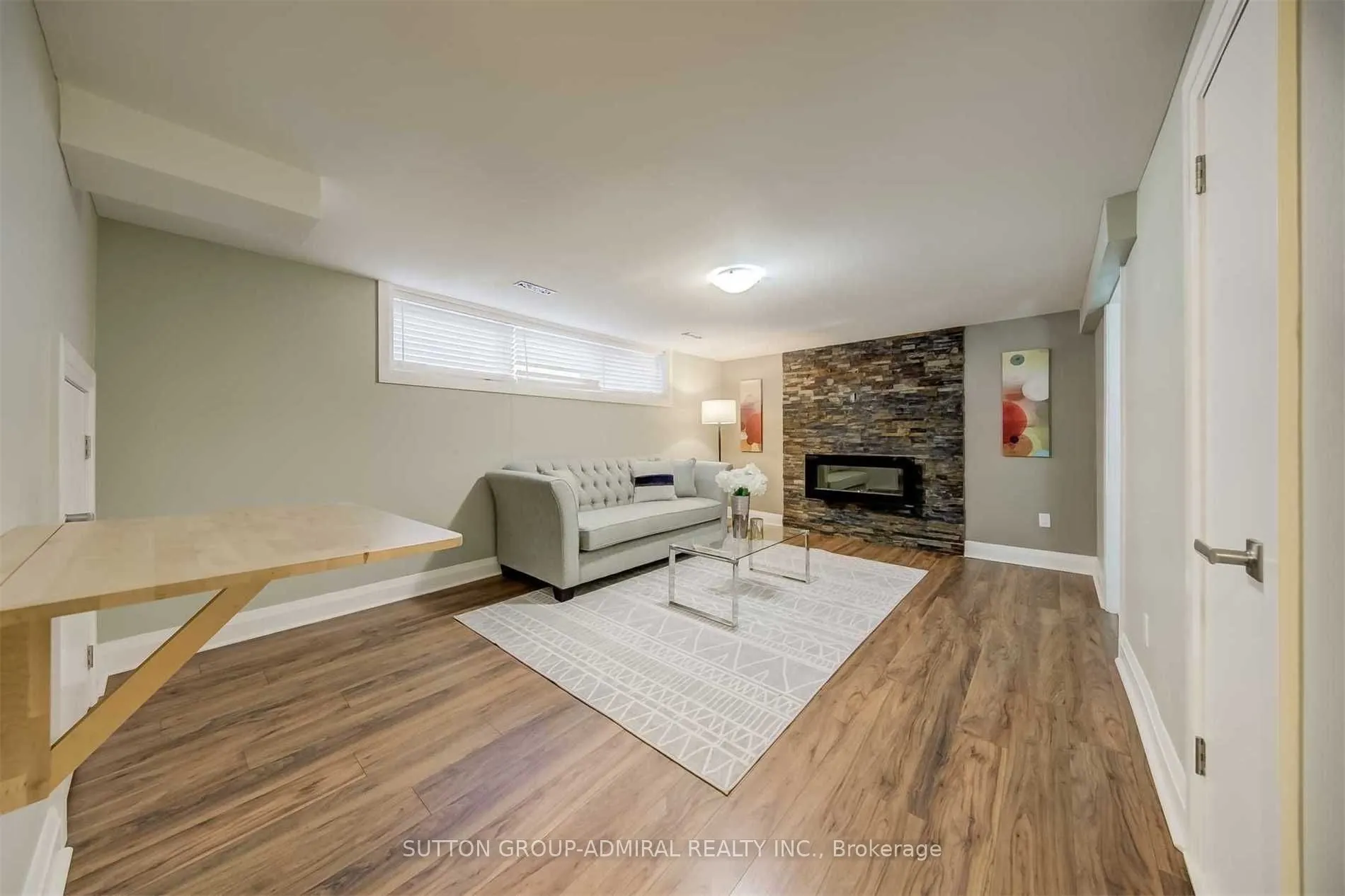 3 Hill Drive