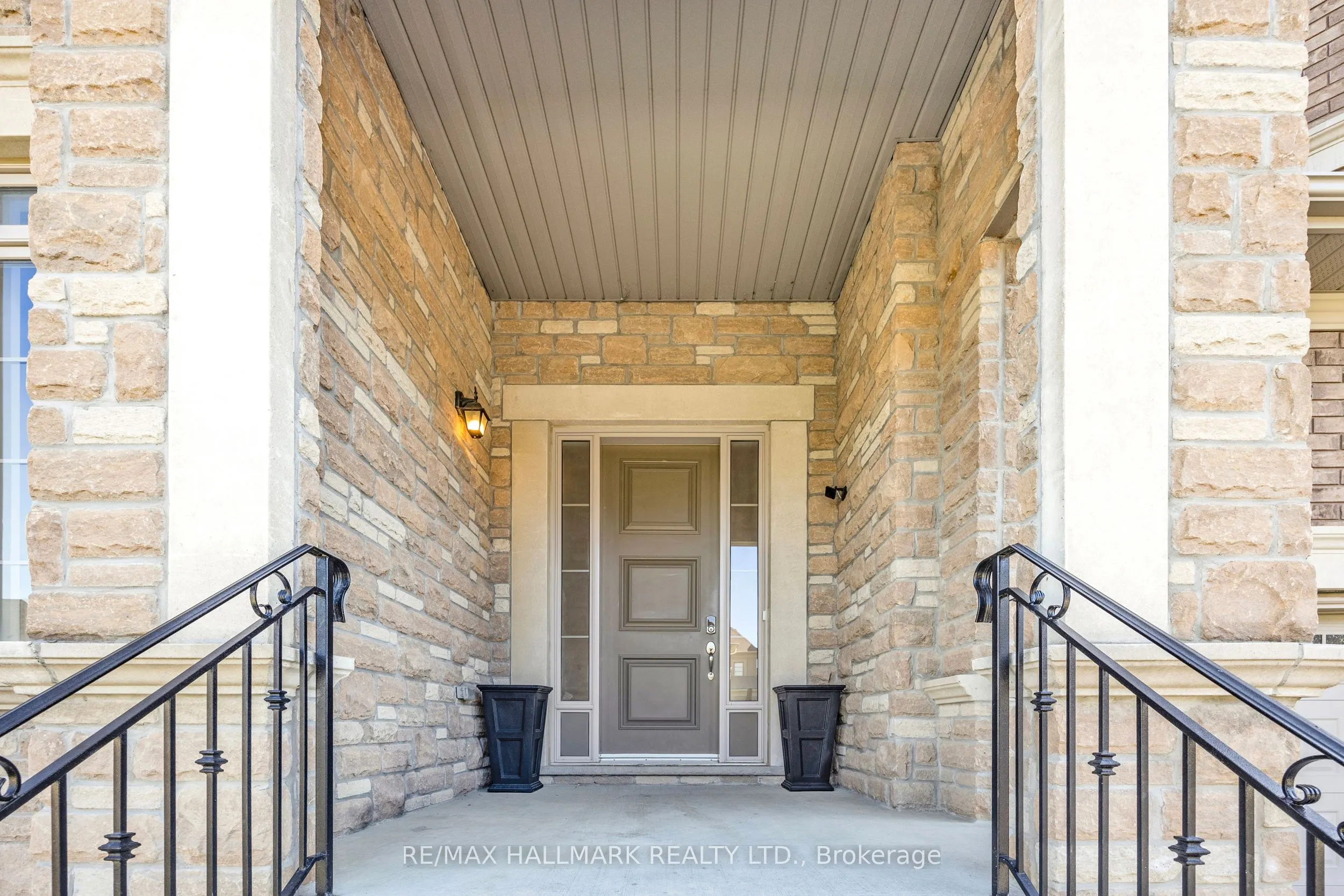 41 Glen Abbey Trail