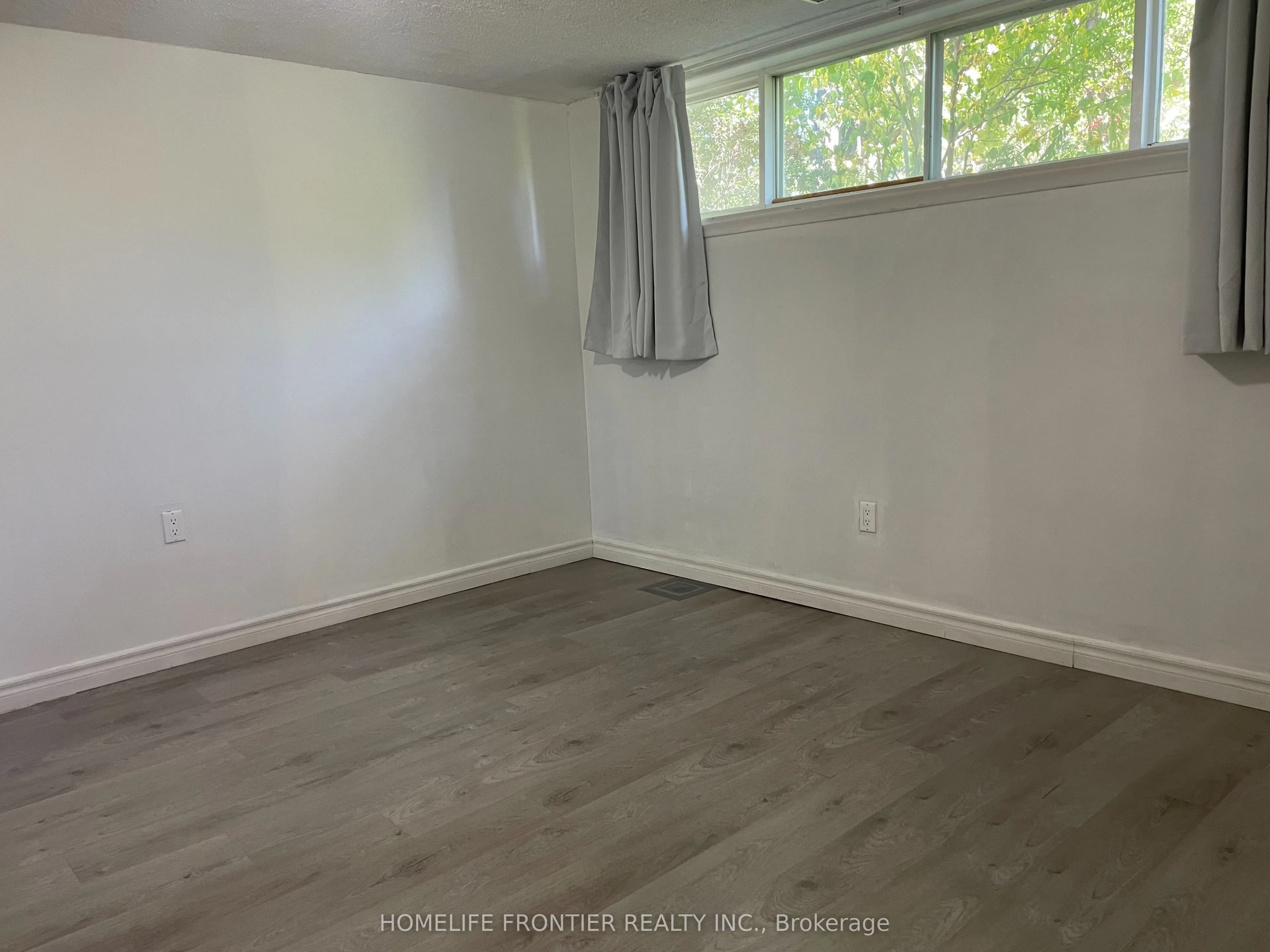 32 Colonsay Road, #Bsmt