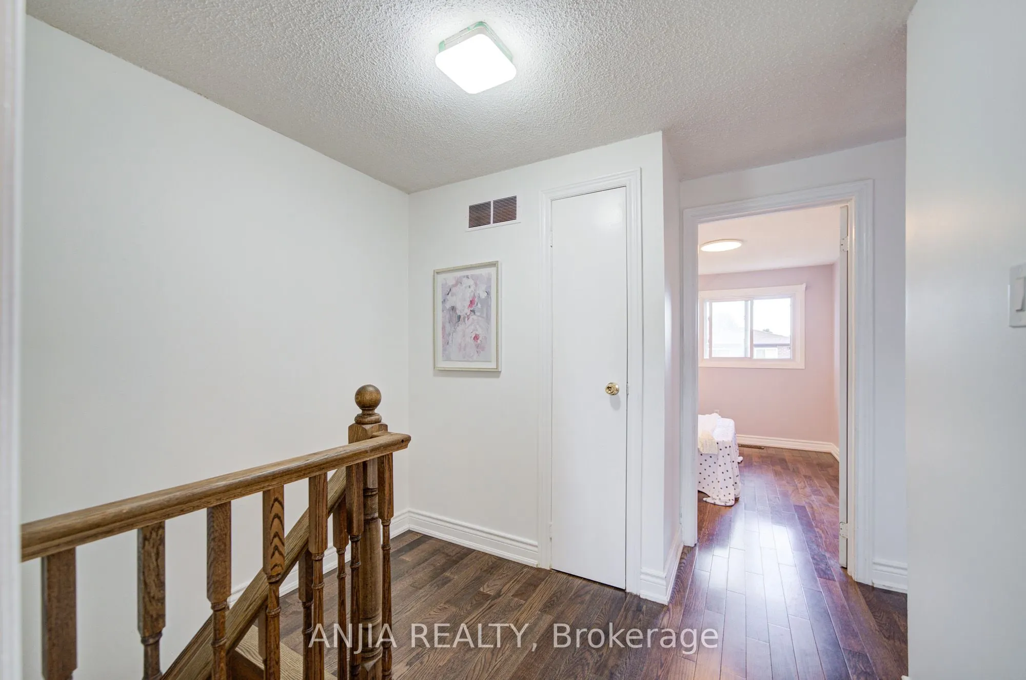 19 Dunbar Crescent