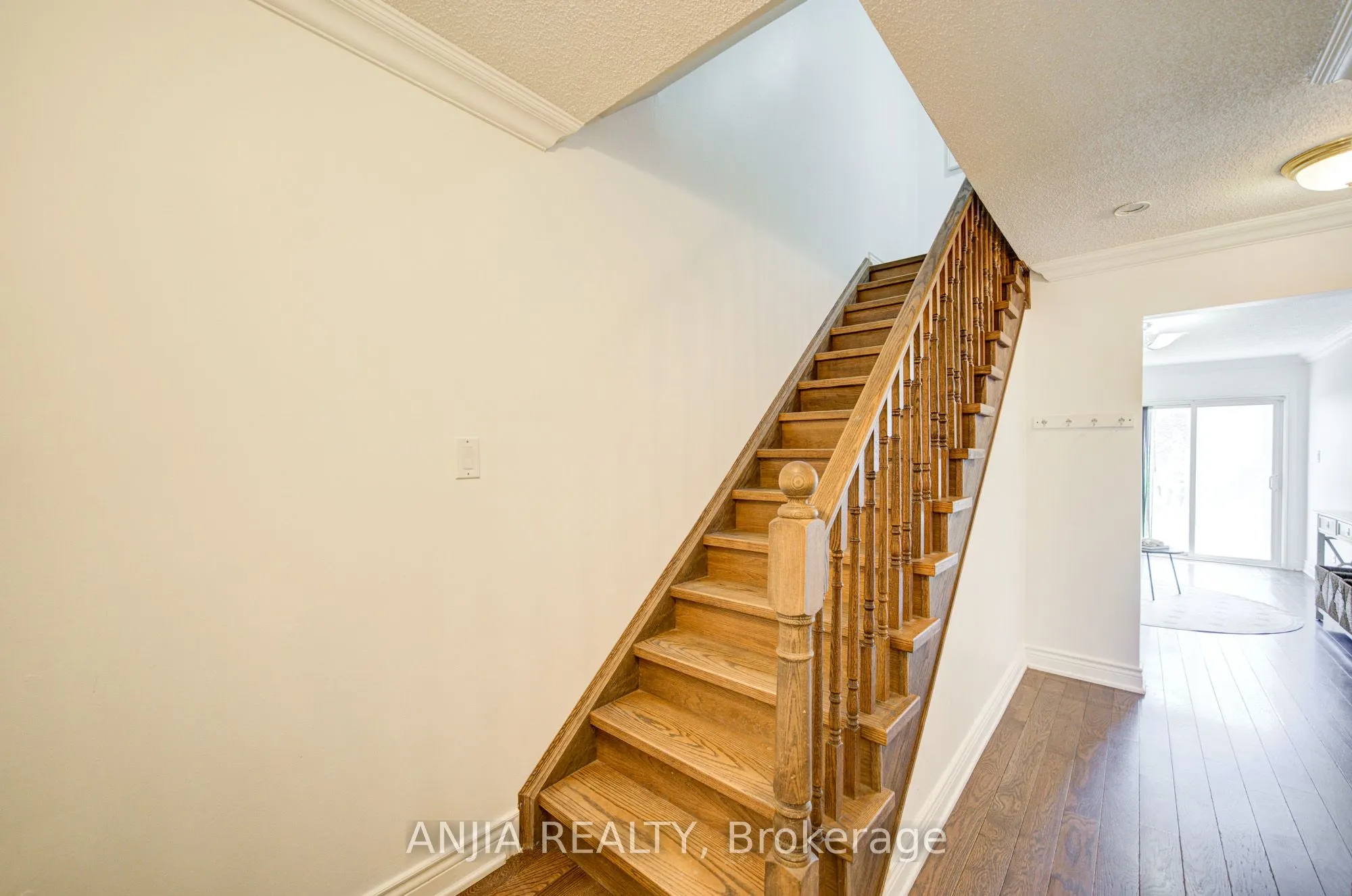 19 Dunbar Crescent