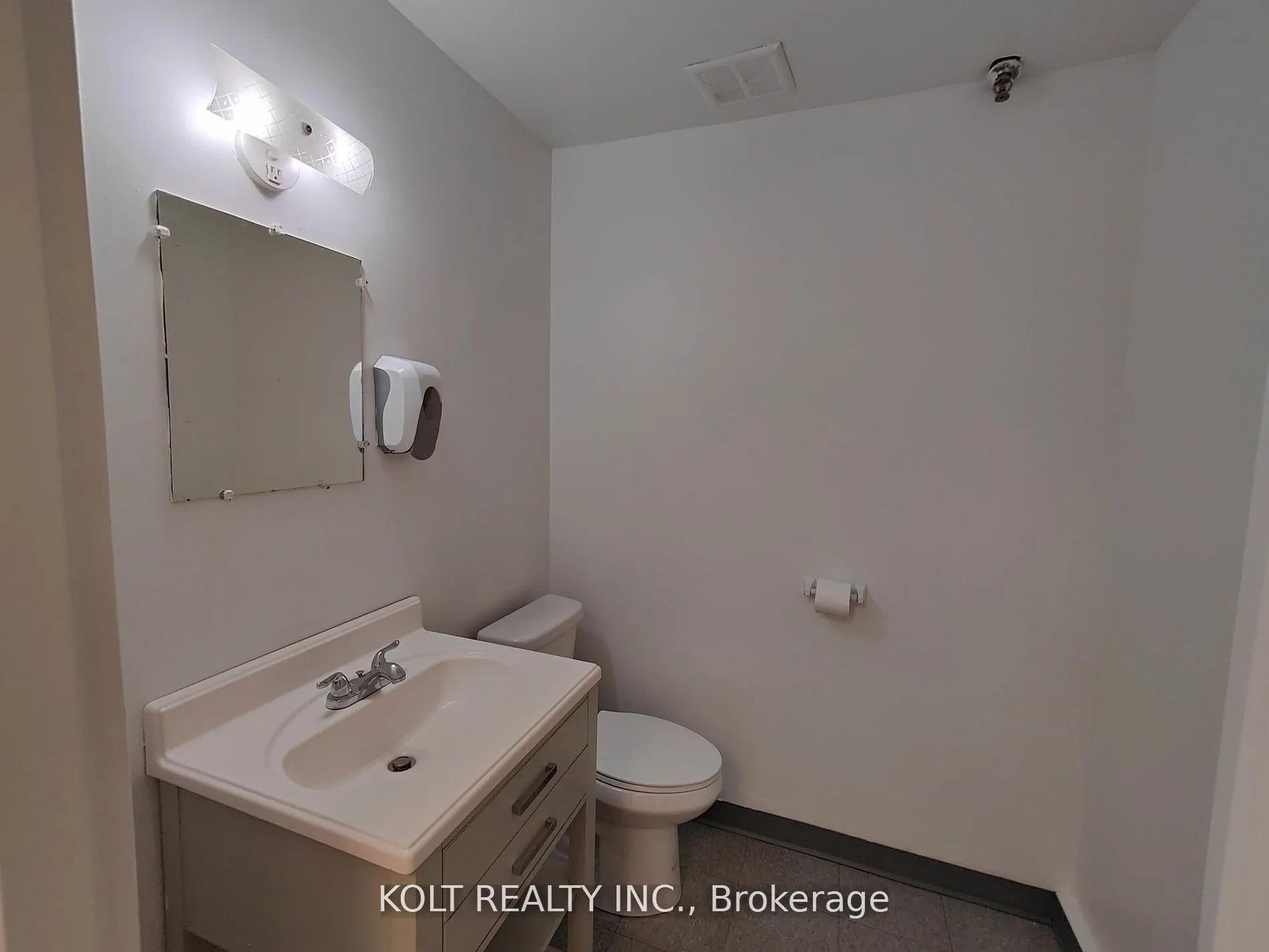 270 Esna Park Drive, #17
