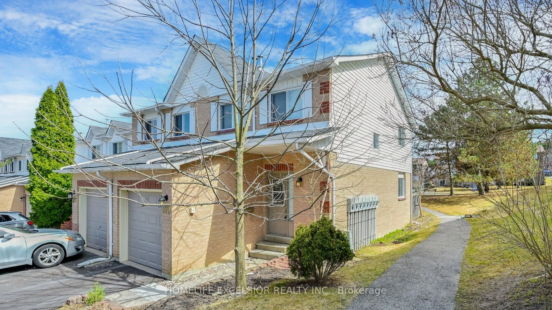 579 Gibney Crescent, #1