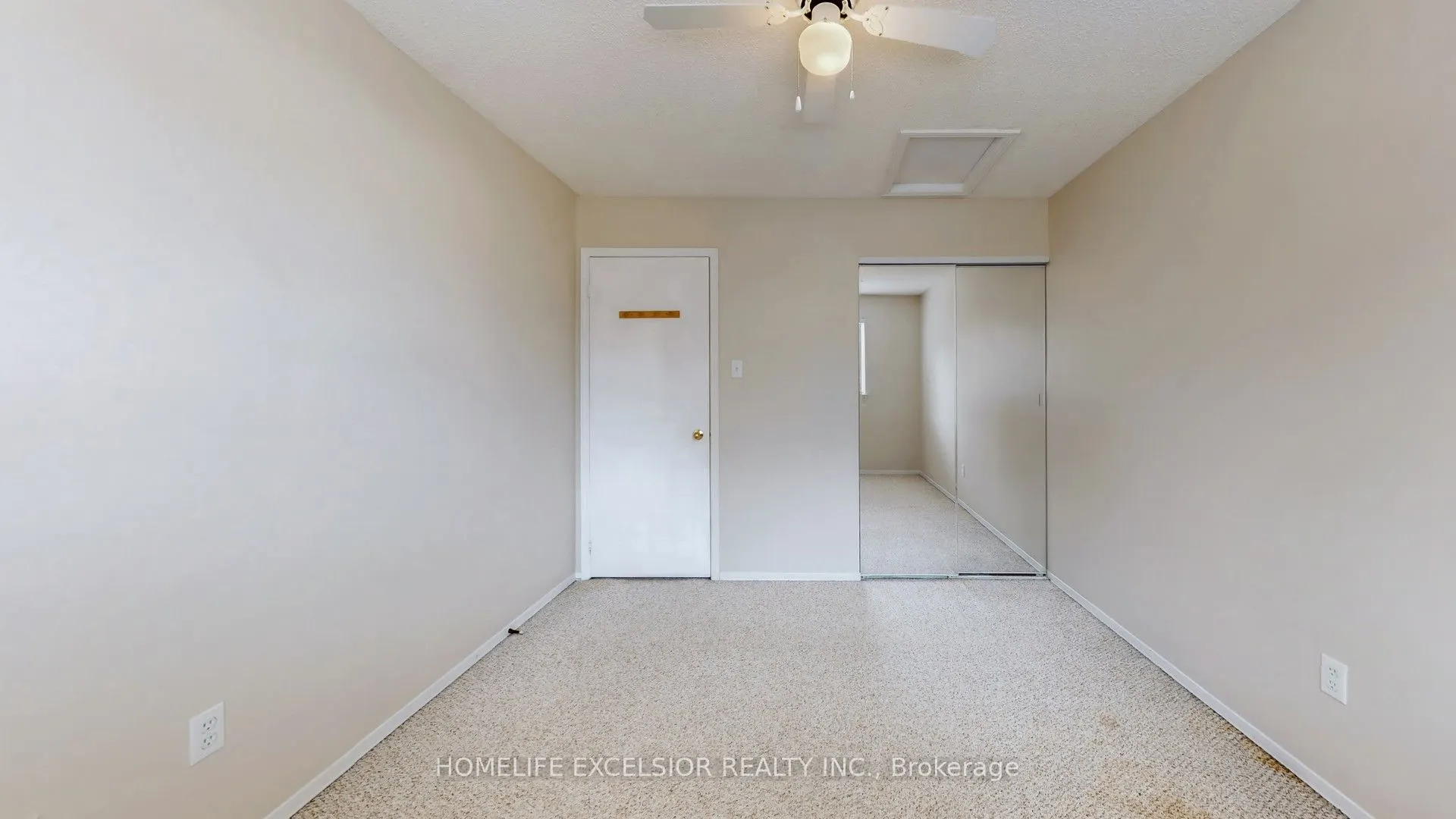579 Gibney Crescent, #1