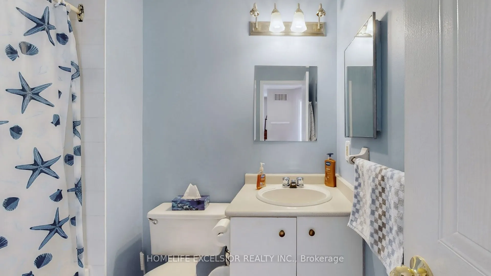 579 Gibney Crescent, #1
