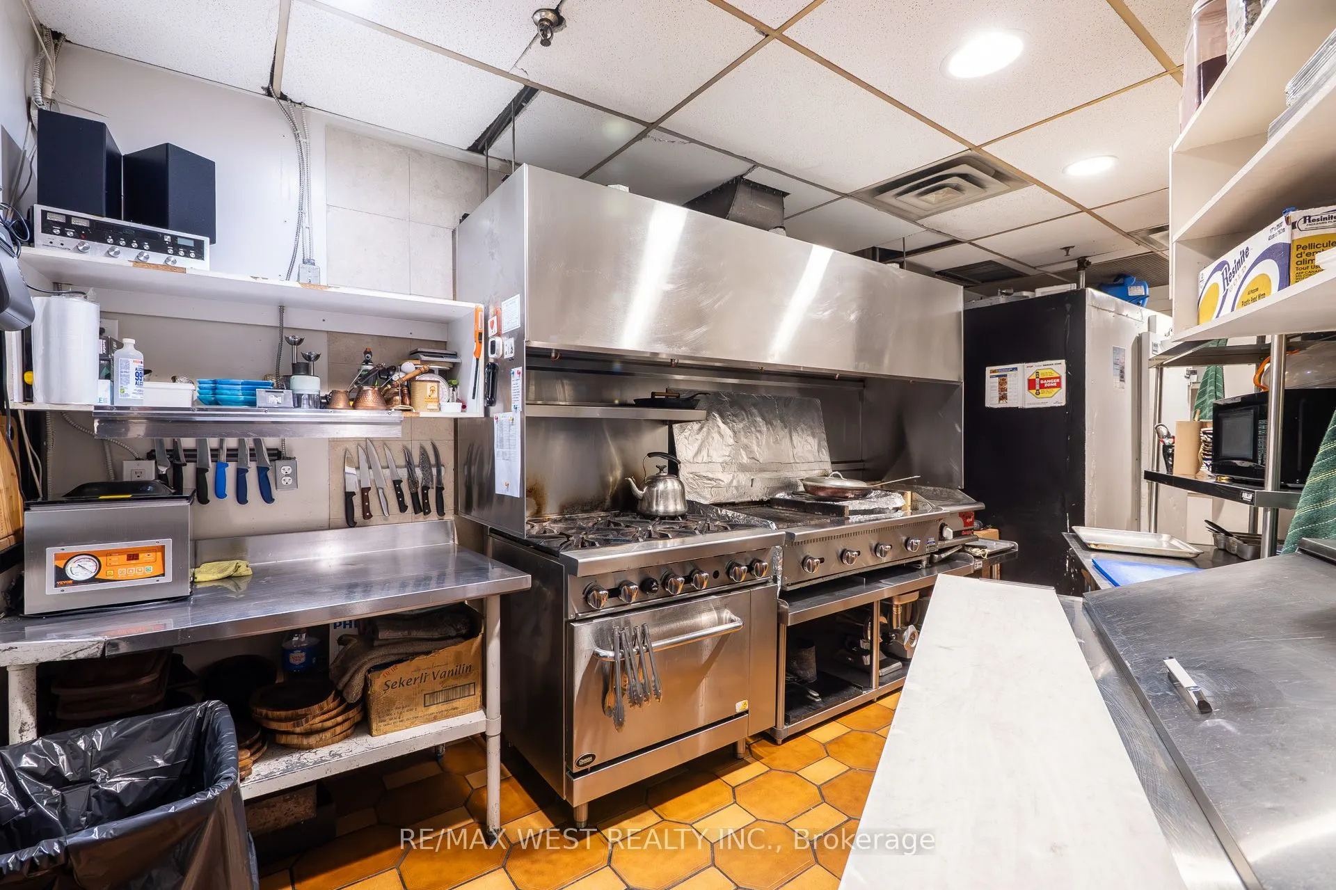 2180 Steeles Ave W Avenue, #6