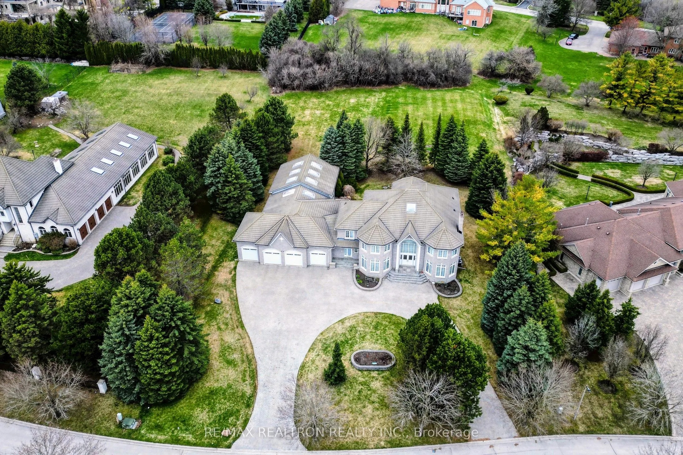 23 Kensington Drive