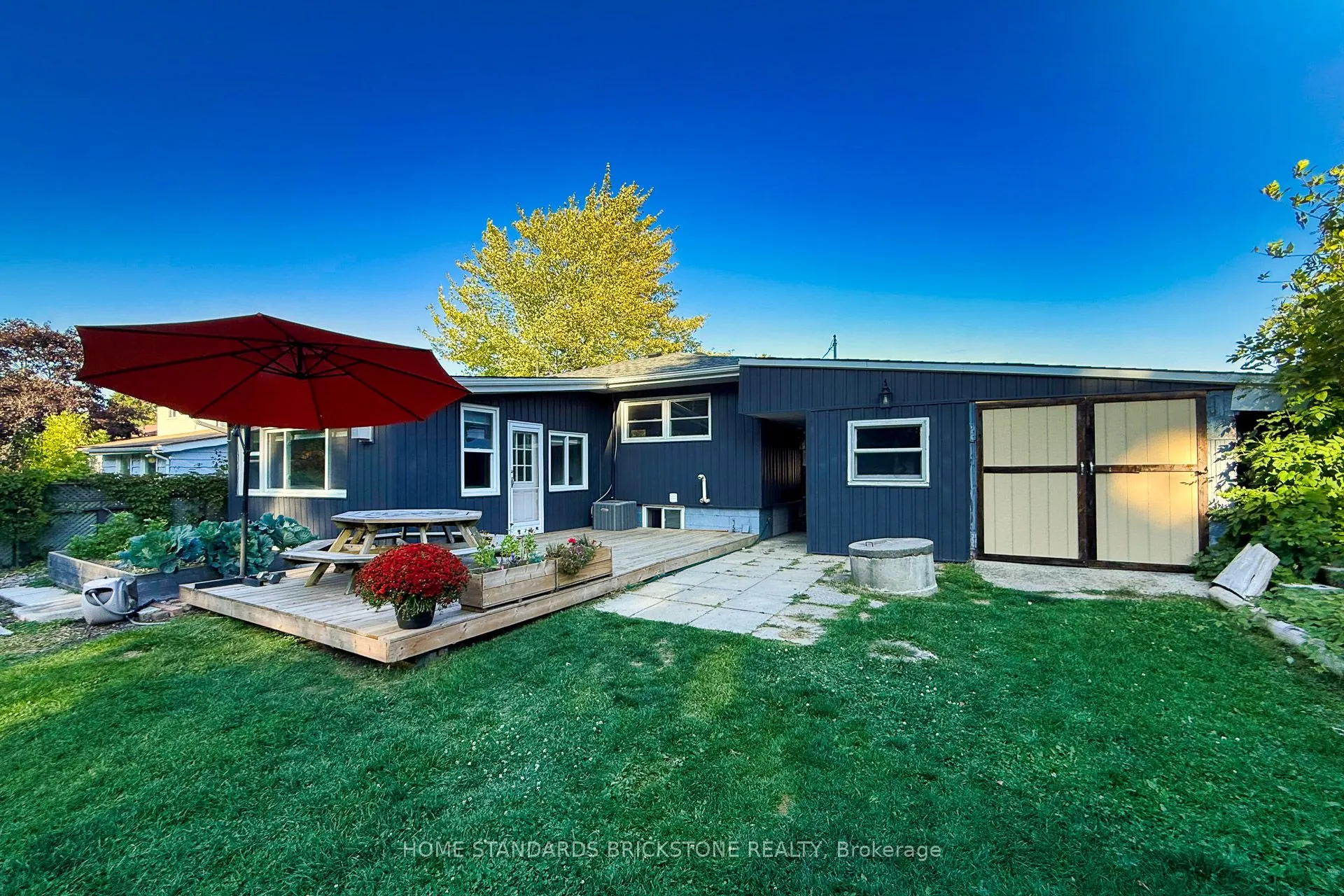 2208 Willard Avenue