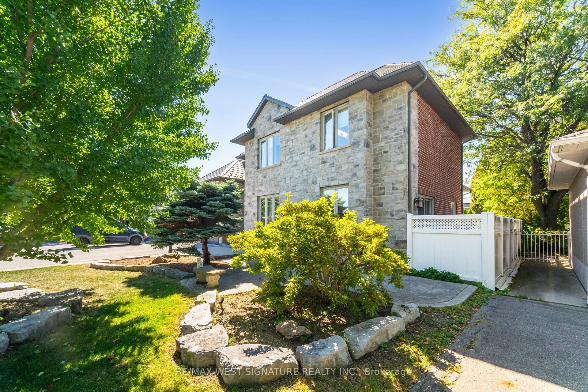 12 Gosling Road