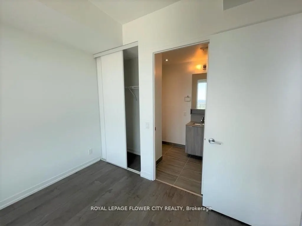 950 Portage Parkway, #3807