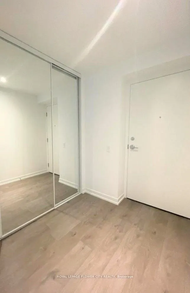 950 Portage Parkway, #3807