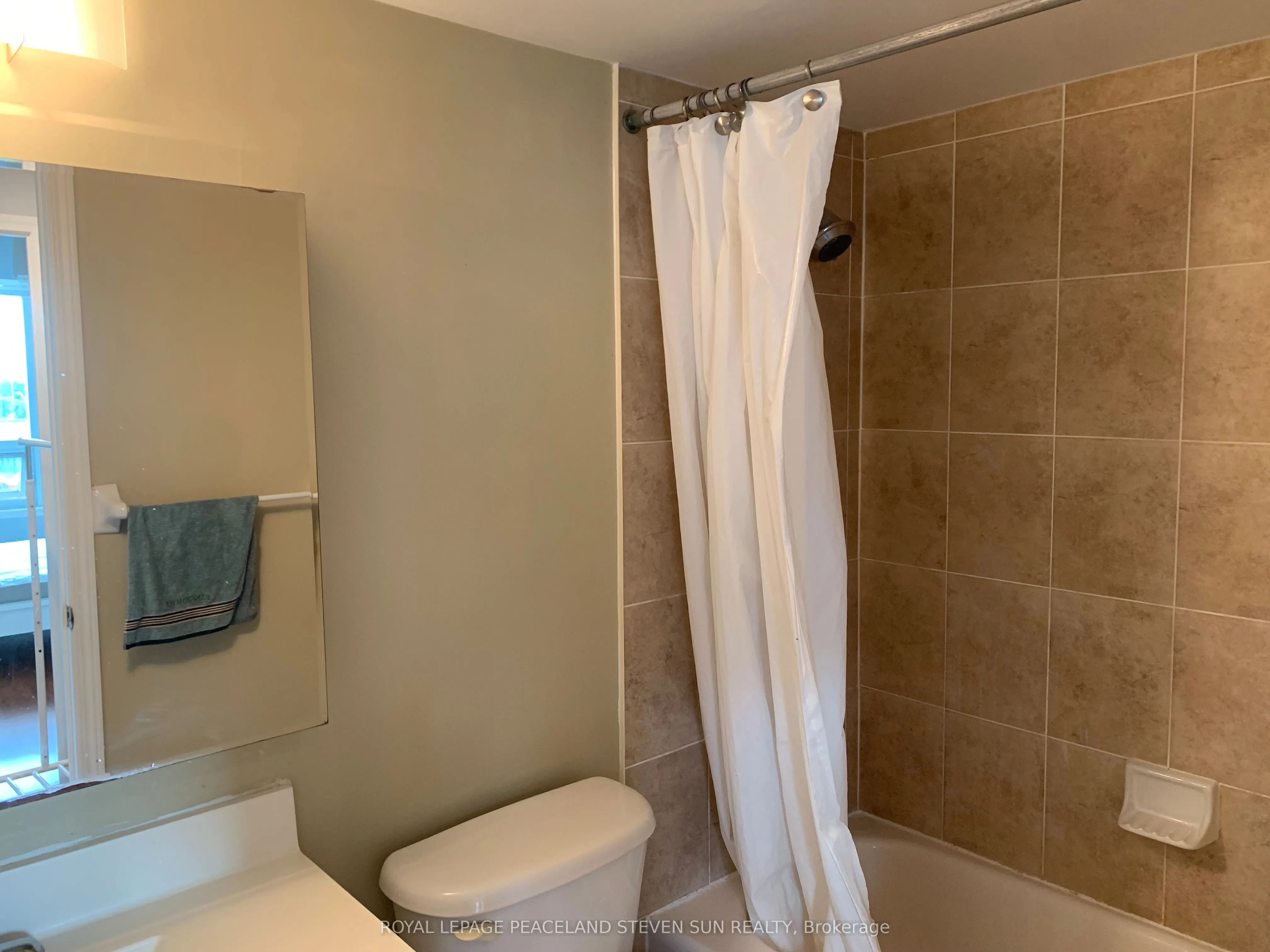 55 South Town Centre Boulevard, #515