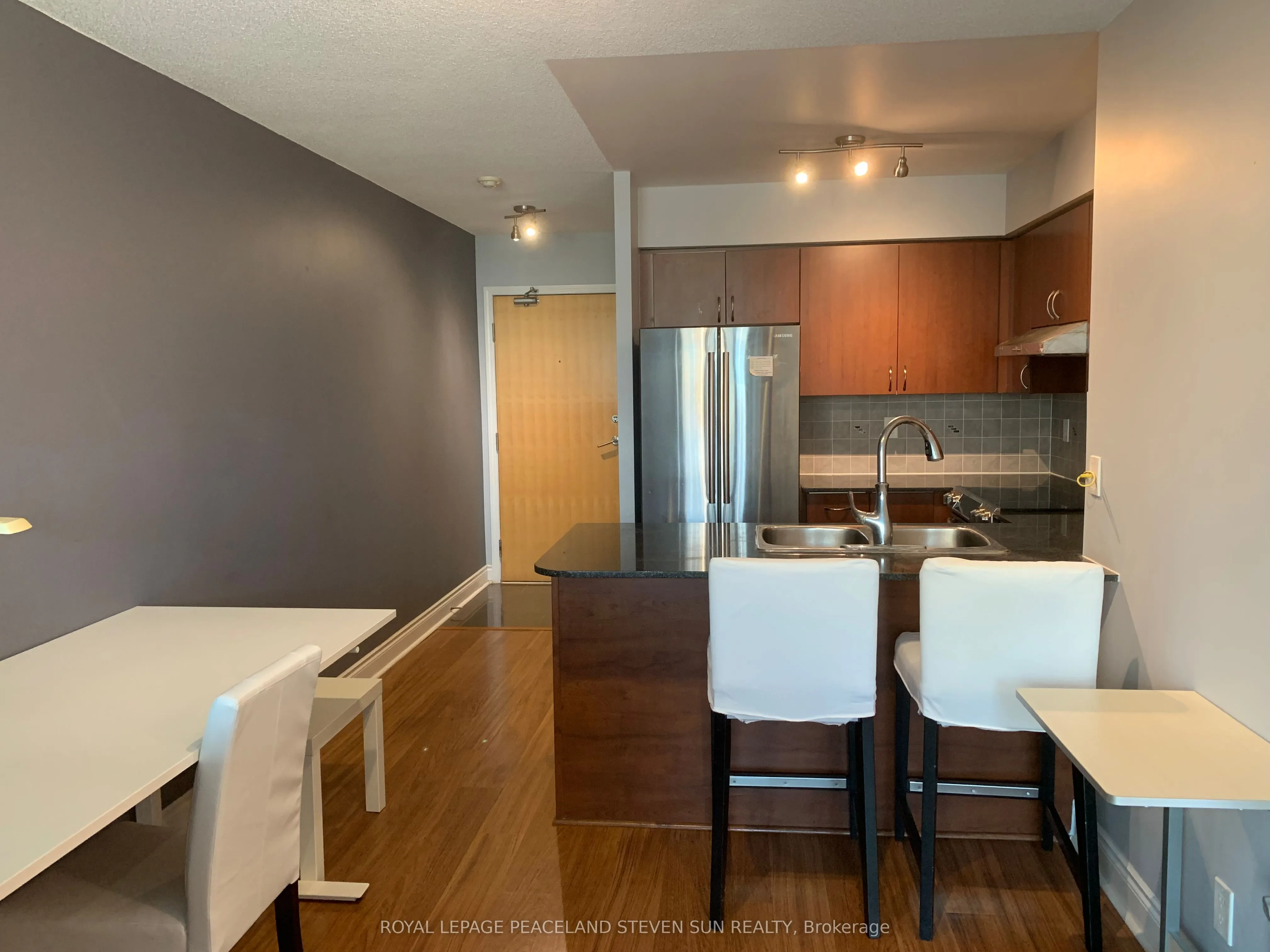 55 South Town Centre Boulevard, #515