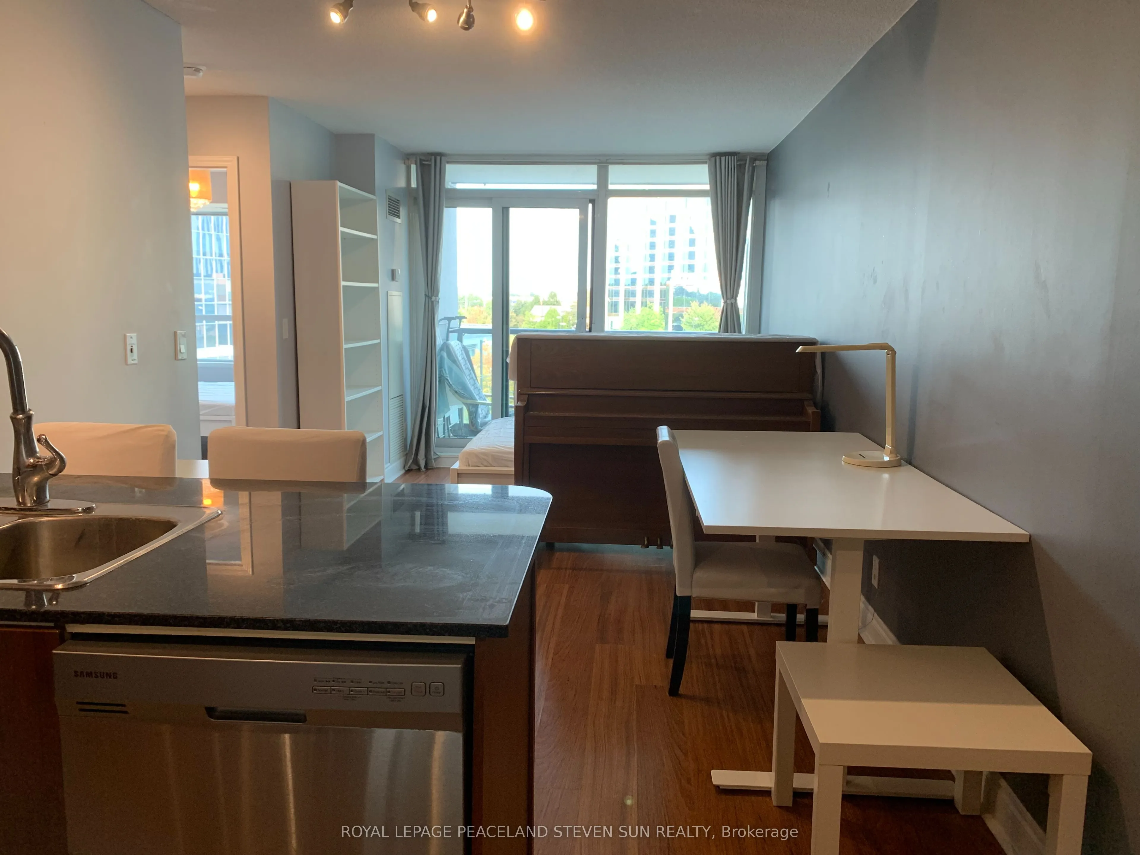 55 South Town Centre Boulevard, #515