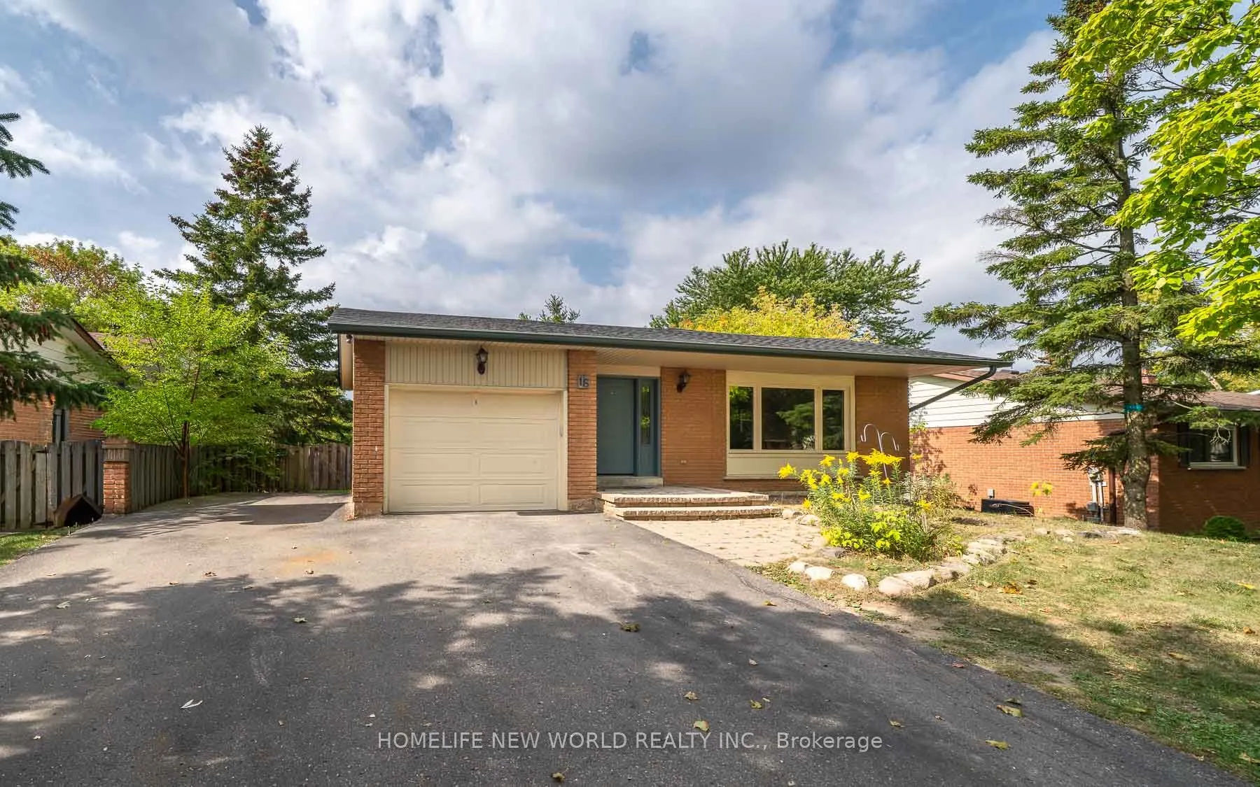 16 Sir Constantine Drive, #Main