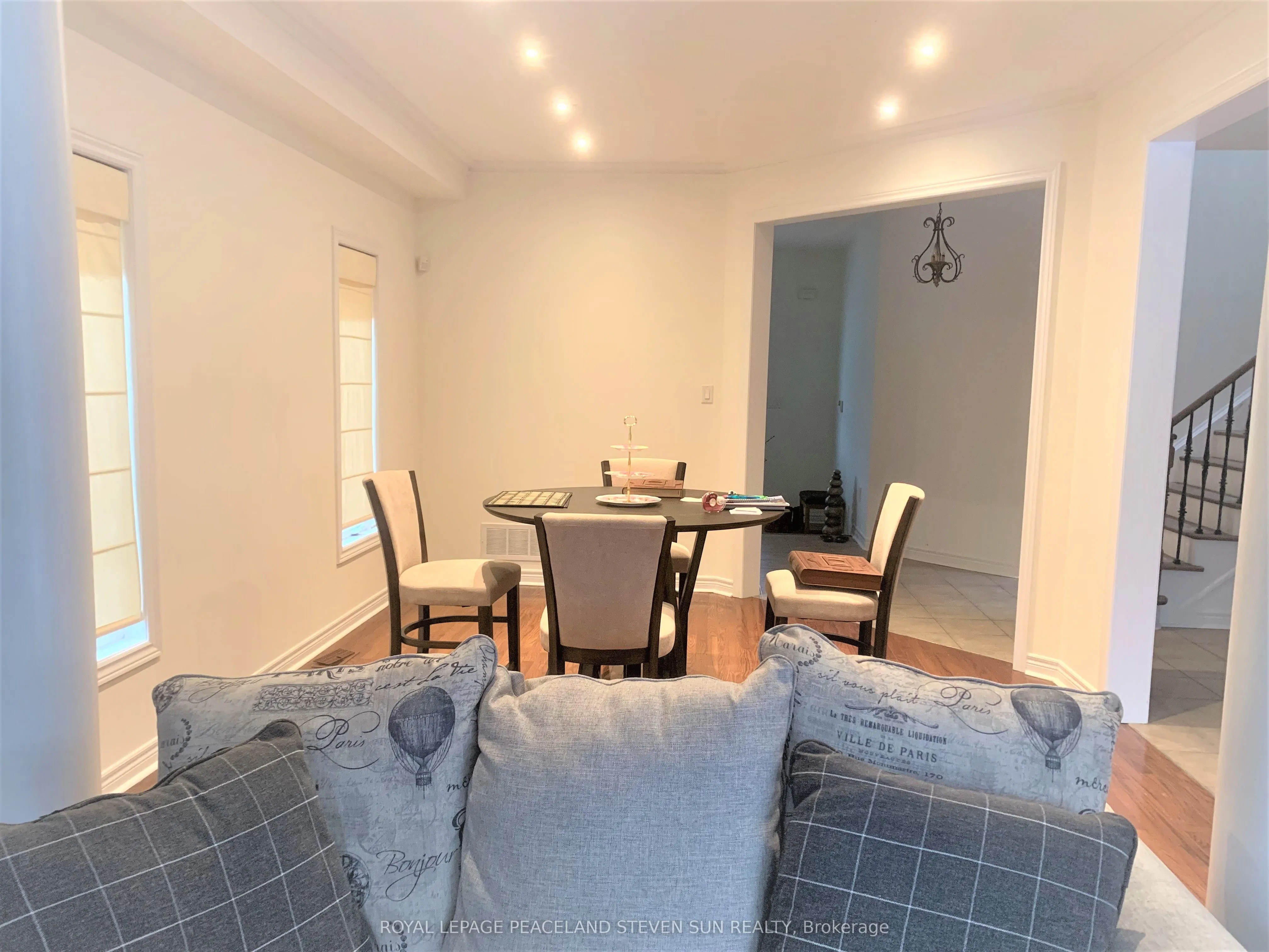 22 Aladdin Crescent