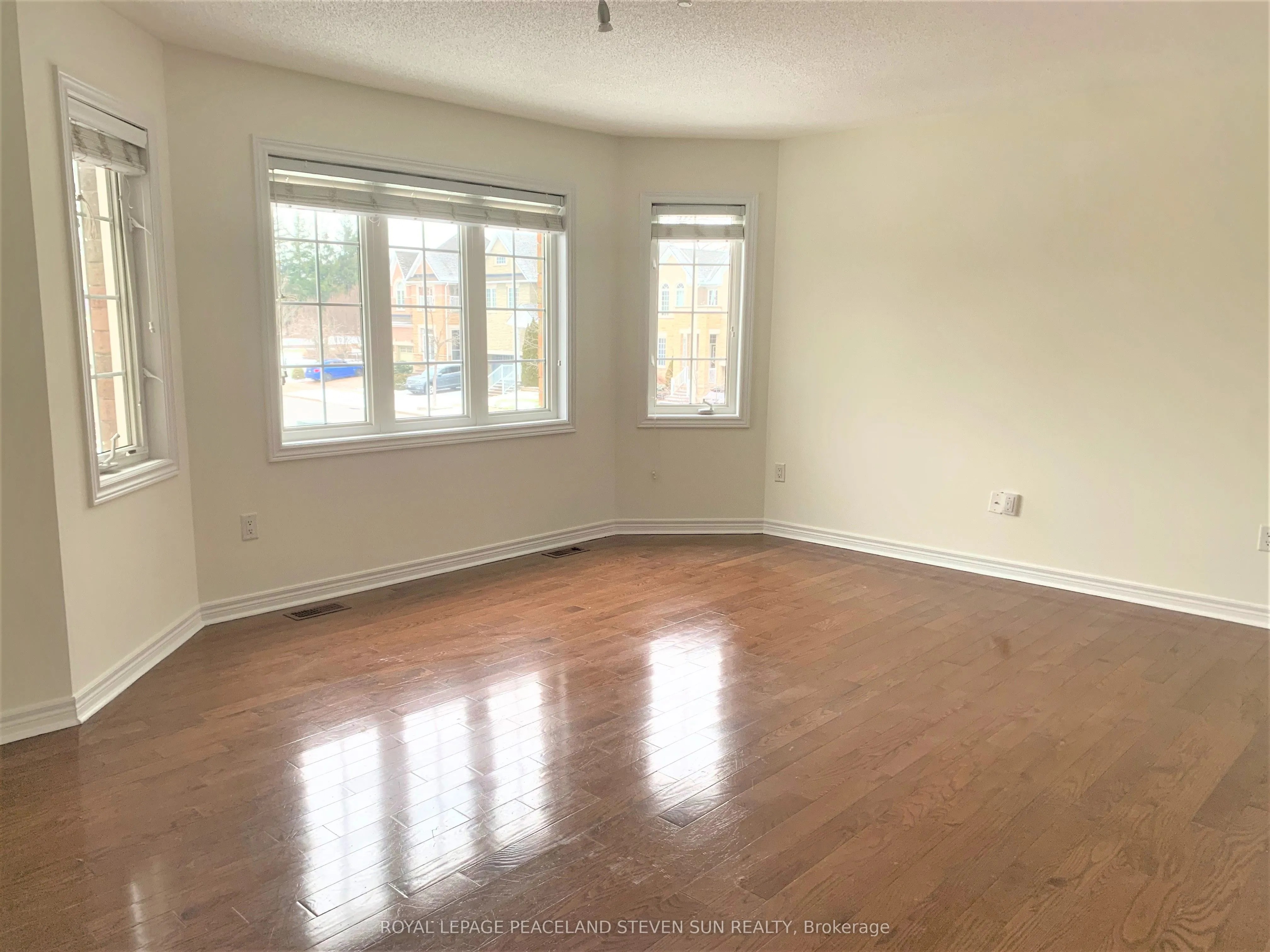 22 Aladdin Crescent