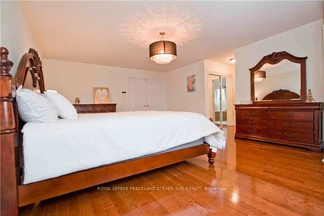 22 Aladdin Crescent