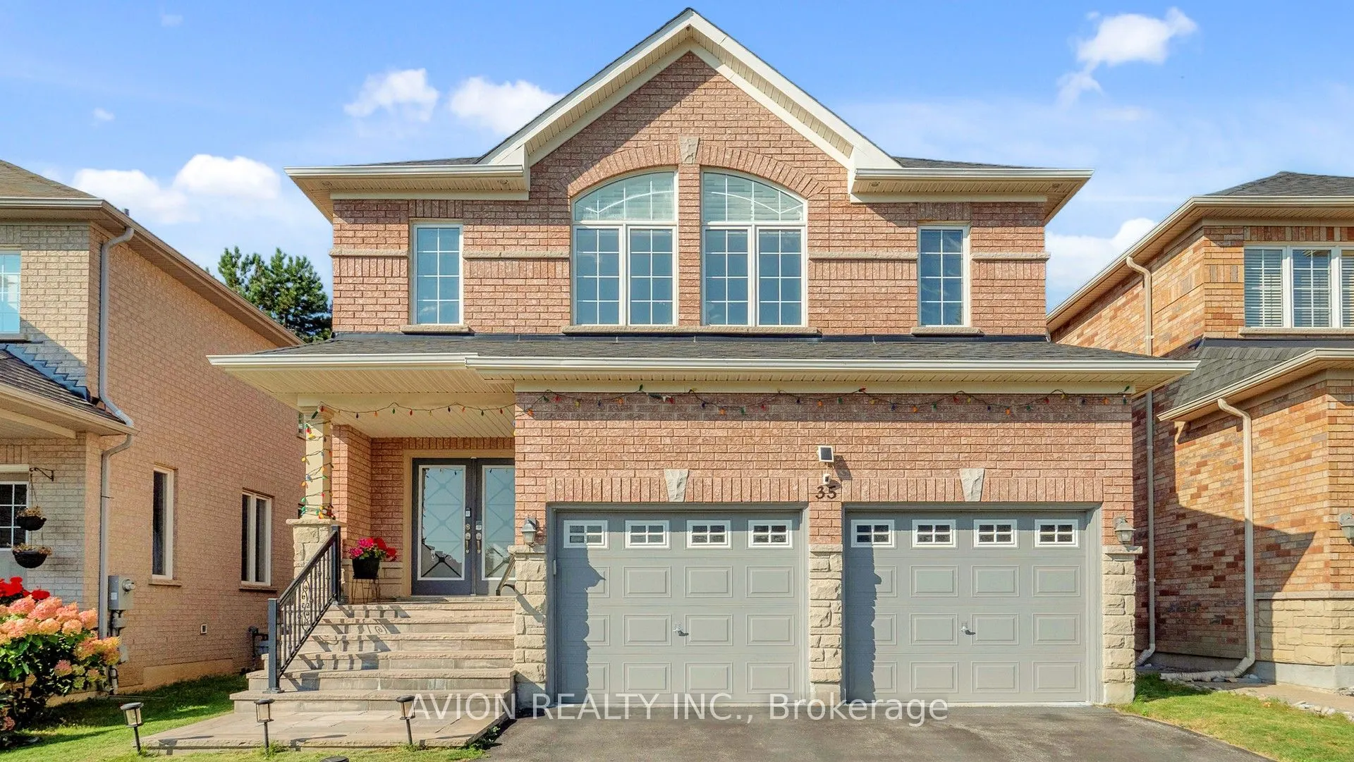 35 Old Orchard Crescent