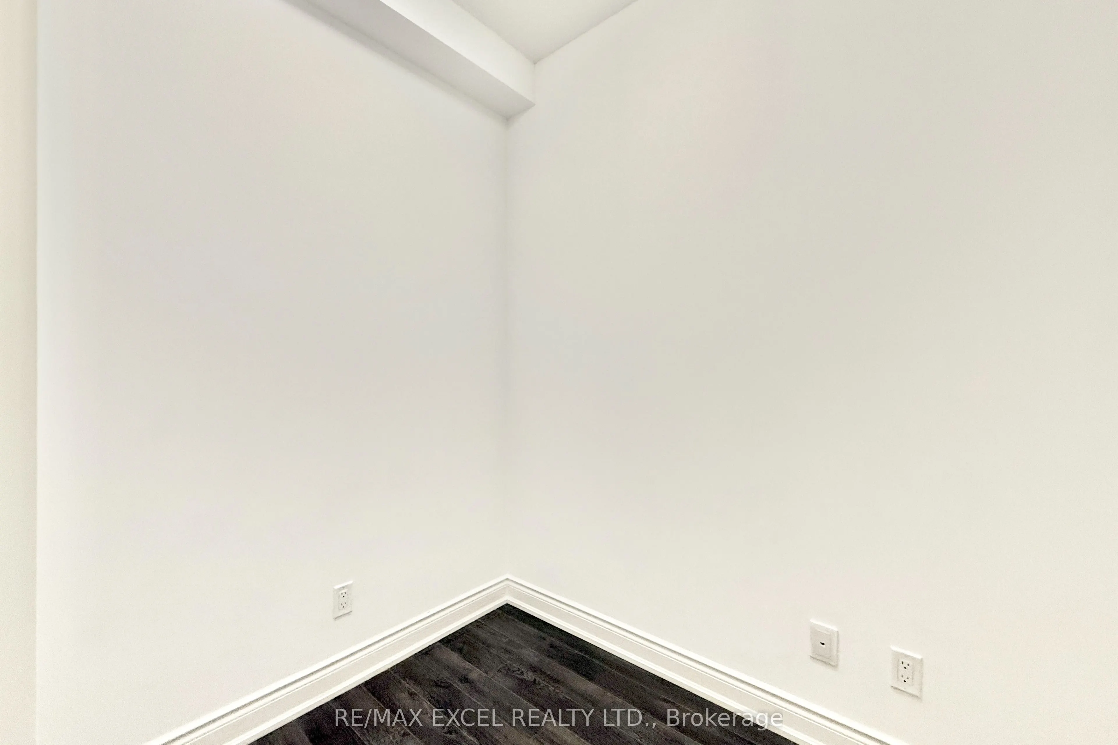 89 South Town Centre Boulevard, #8