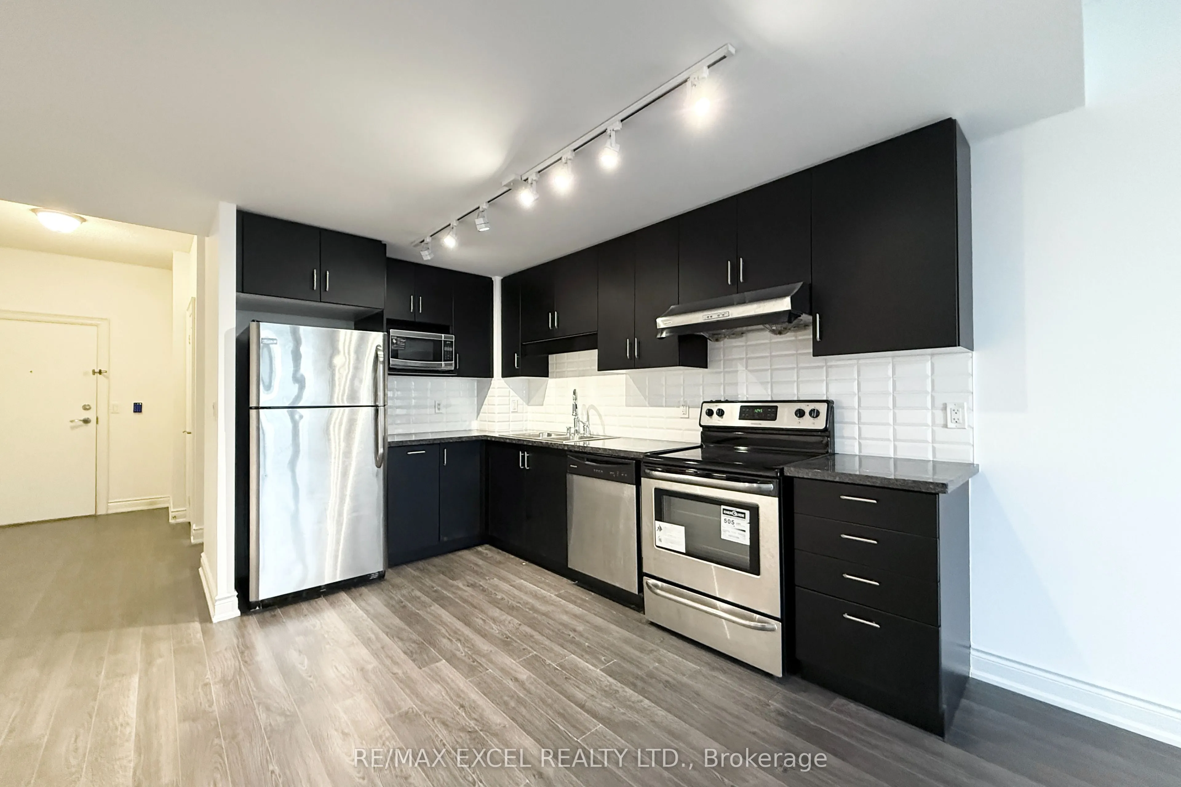 89 South Town Centre Boulevard, #8