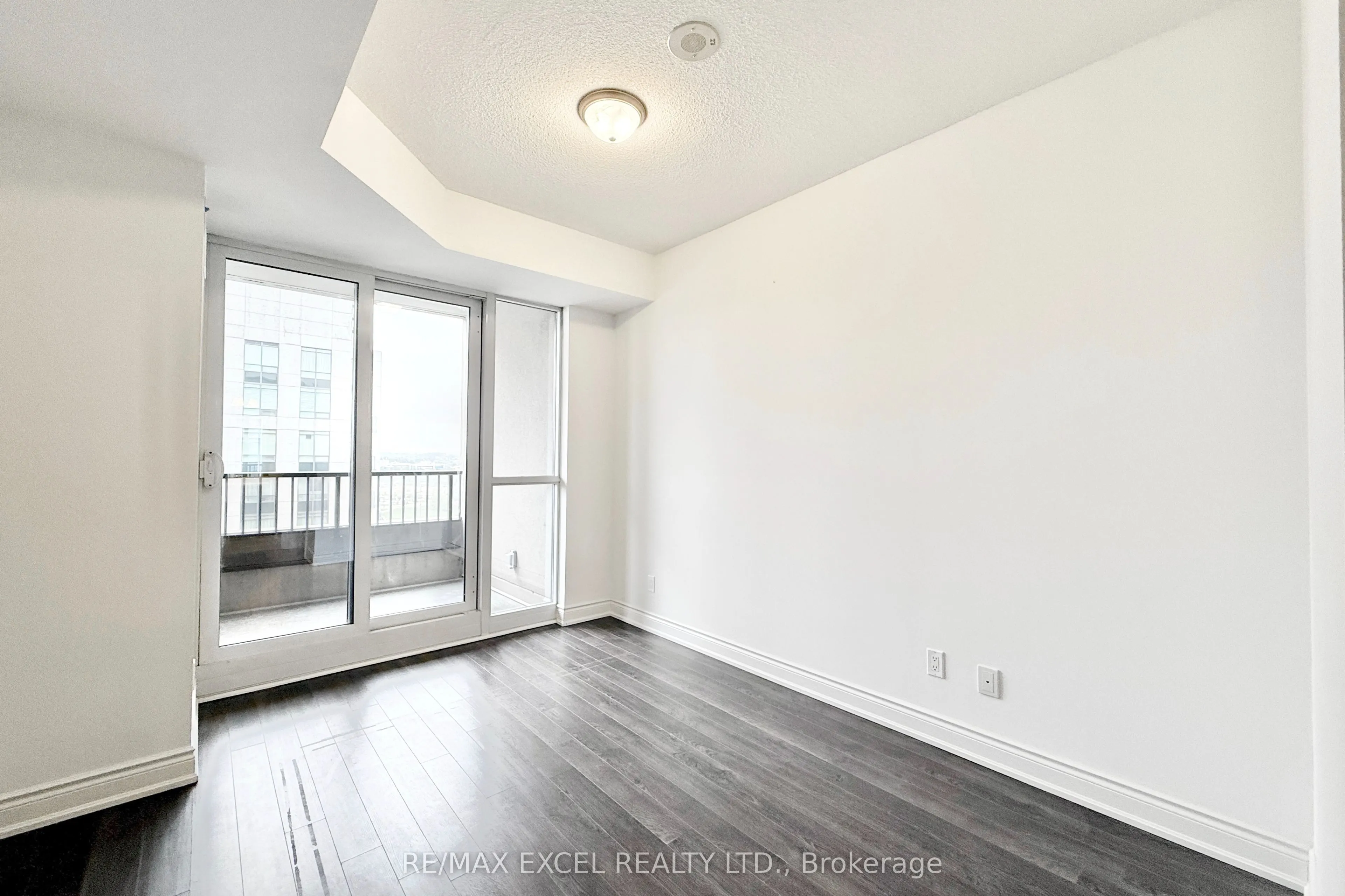 89 South Town Centre Boulevard, #8